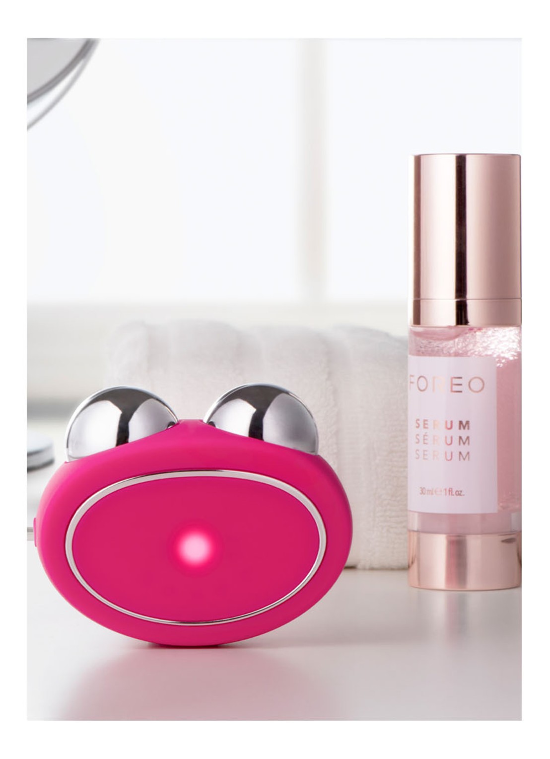 Foreo BEAR™ Fuchsia - gezichtstool - detail 5 fuchsia