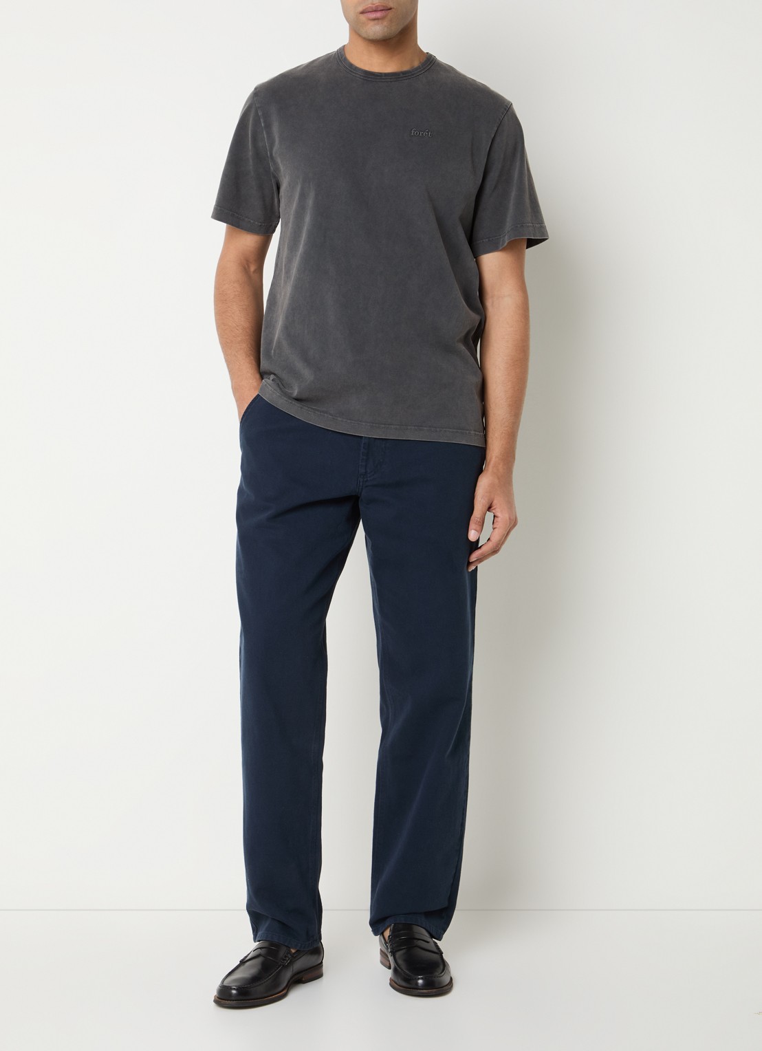 forét Clay straight fit chino met steekzakken - voorkant 5 donkerblauw
