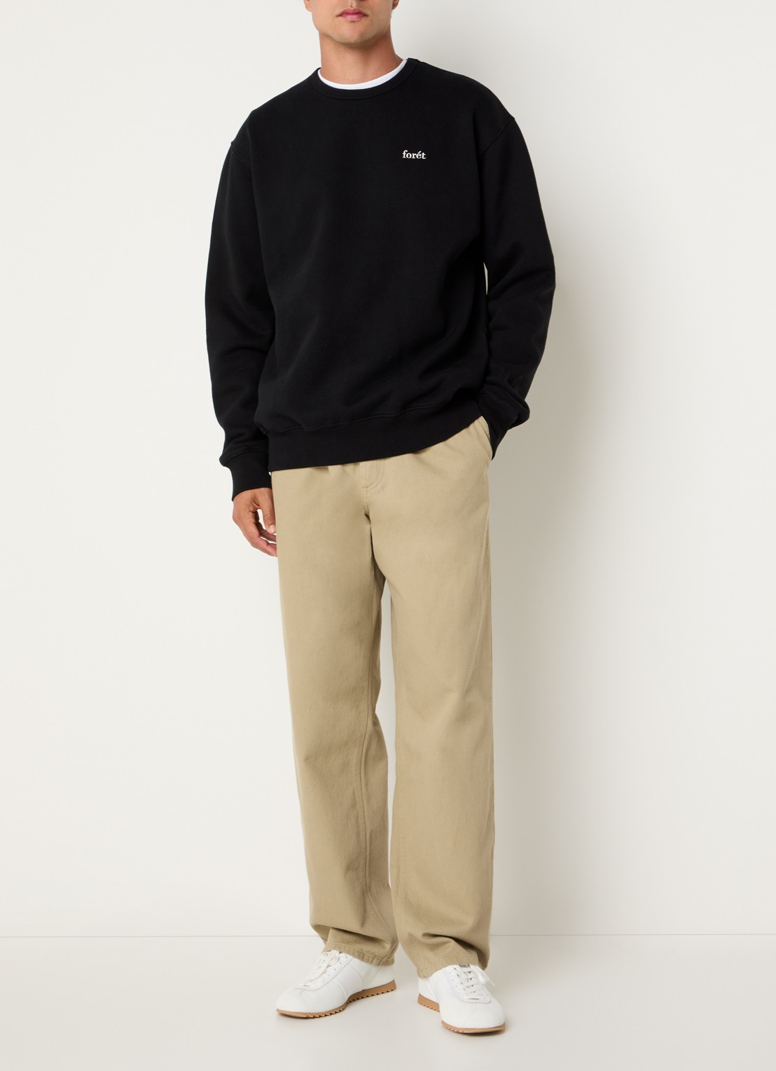 forét Noon sweater met logoborduring - voorkant 2 zwart