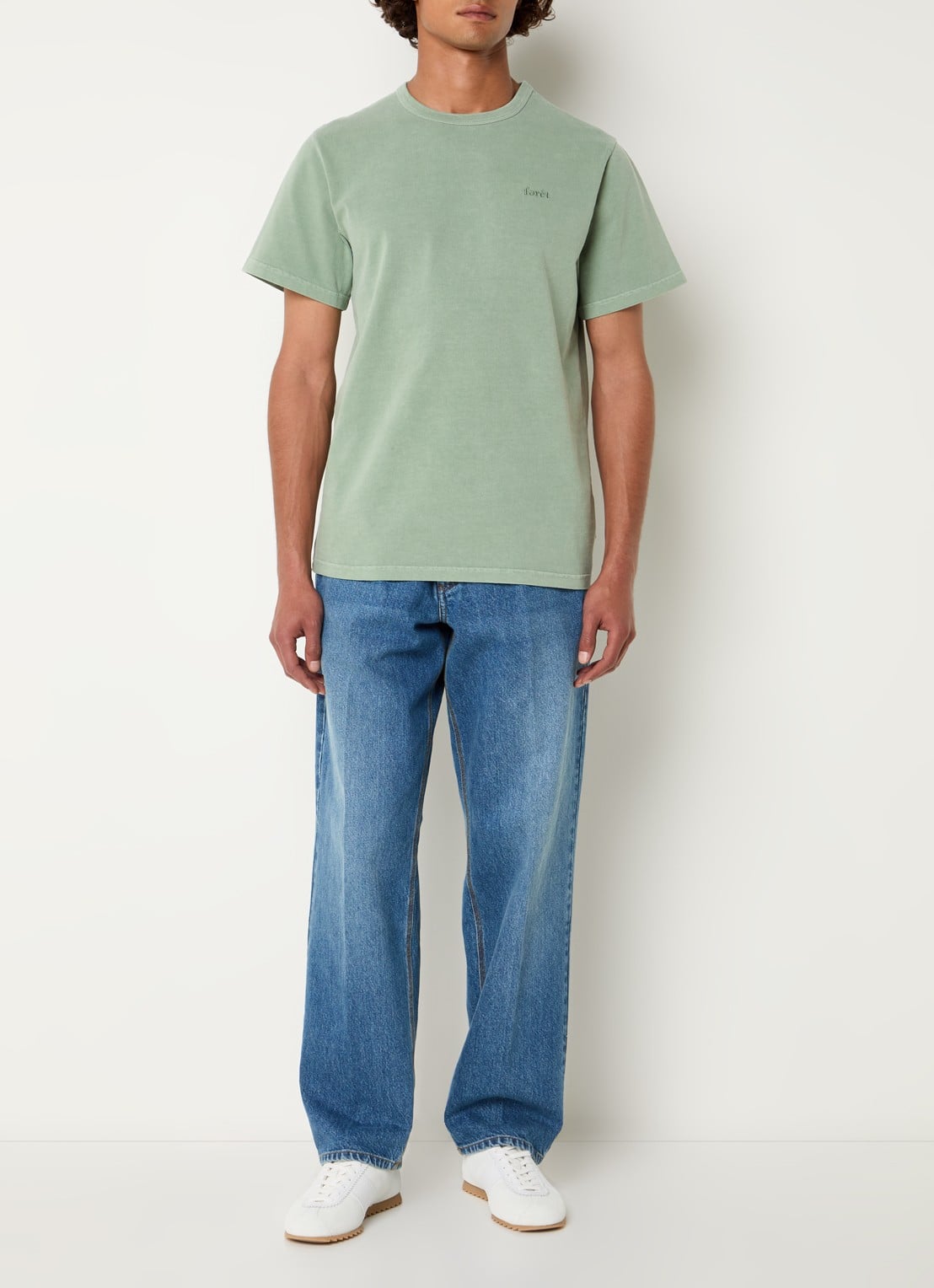 forét Oak T-shirt met logoborduring - voorkant 4 lichtgroen