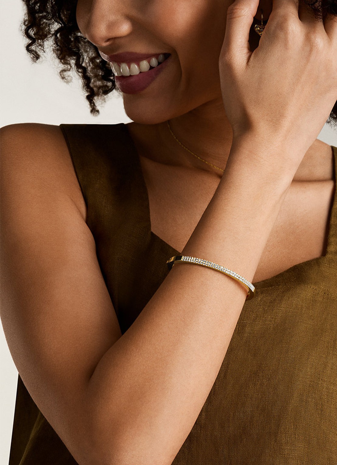 Fossil Ellis bangle met zirkonia JF04862710 - detail 4 goud