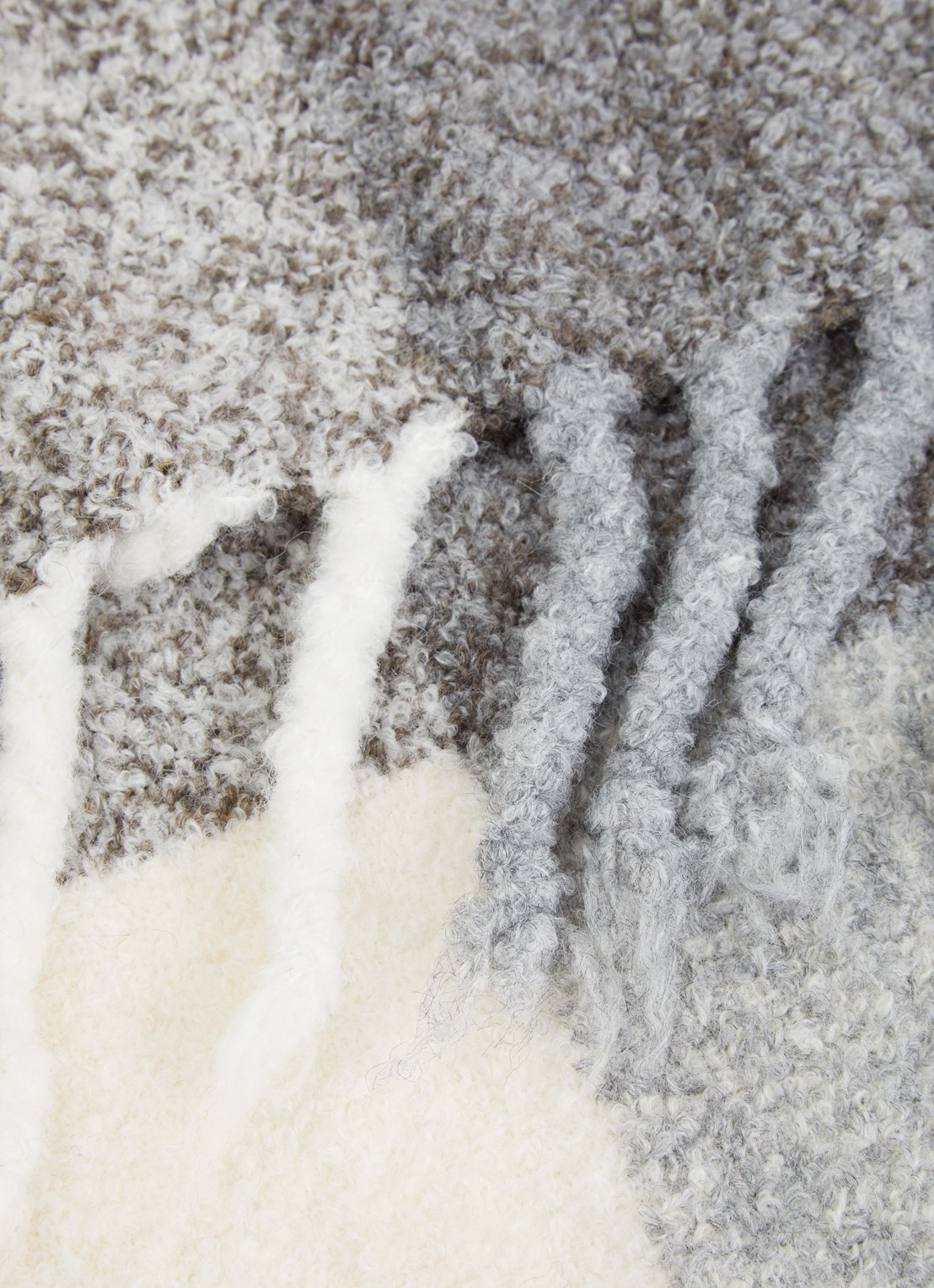 Fraas Grofgebreide sjaal met franjes 40 x 200 cm  - detail 2 creme