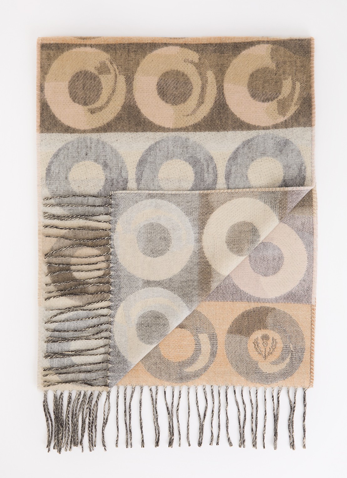 Fraas Sjaal met print en franjes 35 x 195 cm  - voorkant zand
