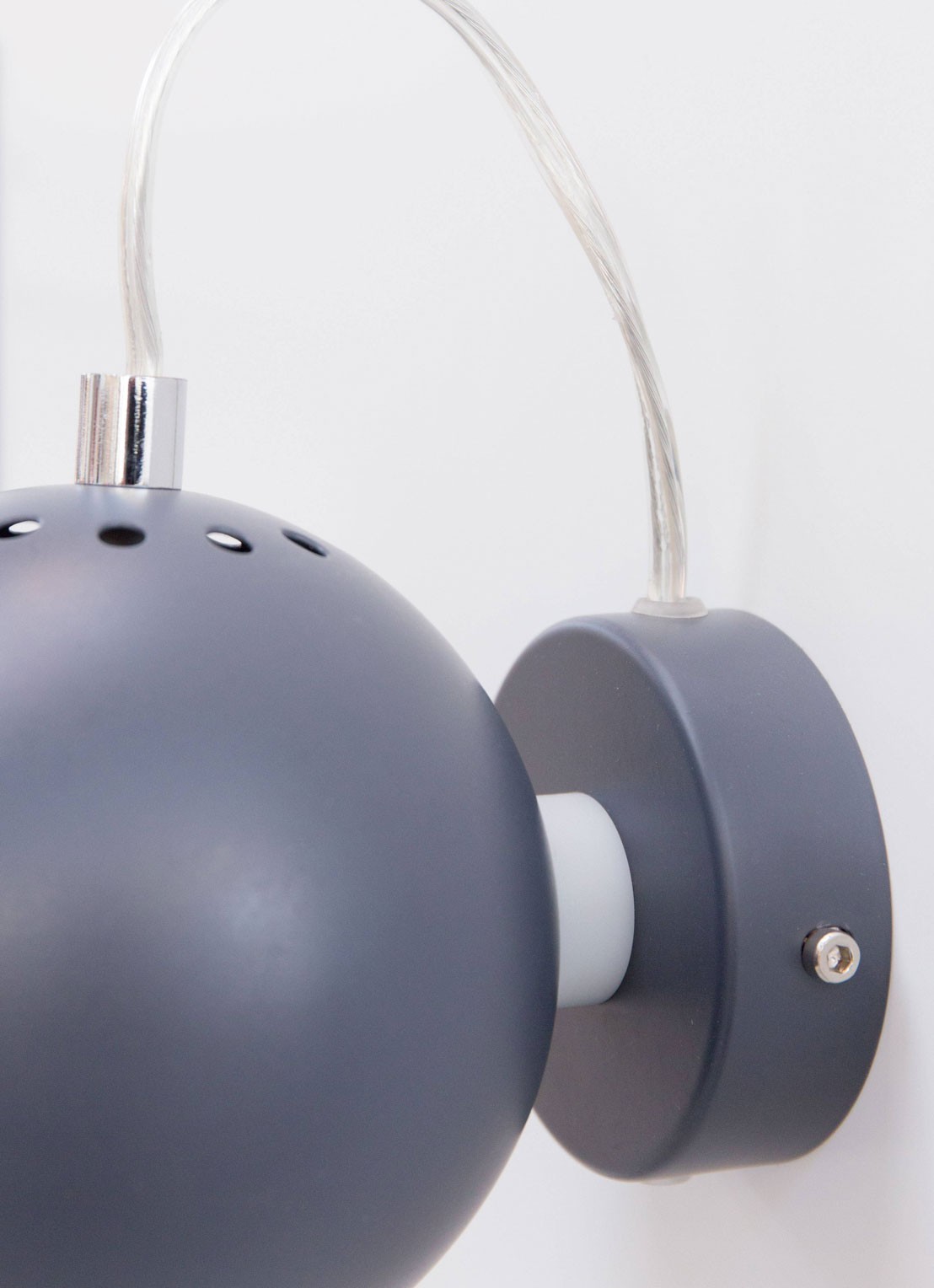 Frandsen Frandsen Ball wandlamp LED Ø12 cm - voorkant 2 wit