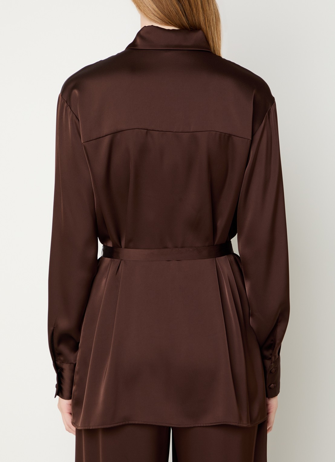 French Connection Bernadetta blouse van satijn met strikceintuur - achterkant 4 donkerbruin