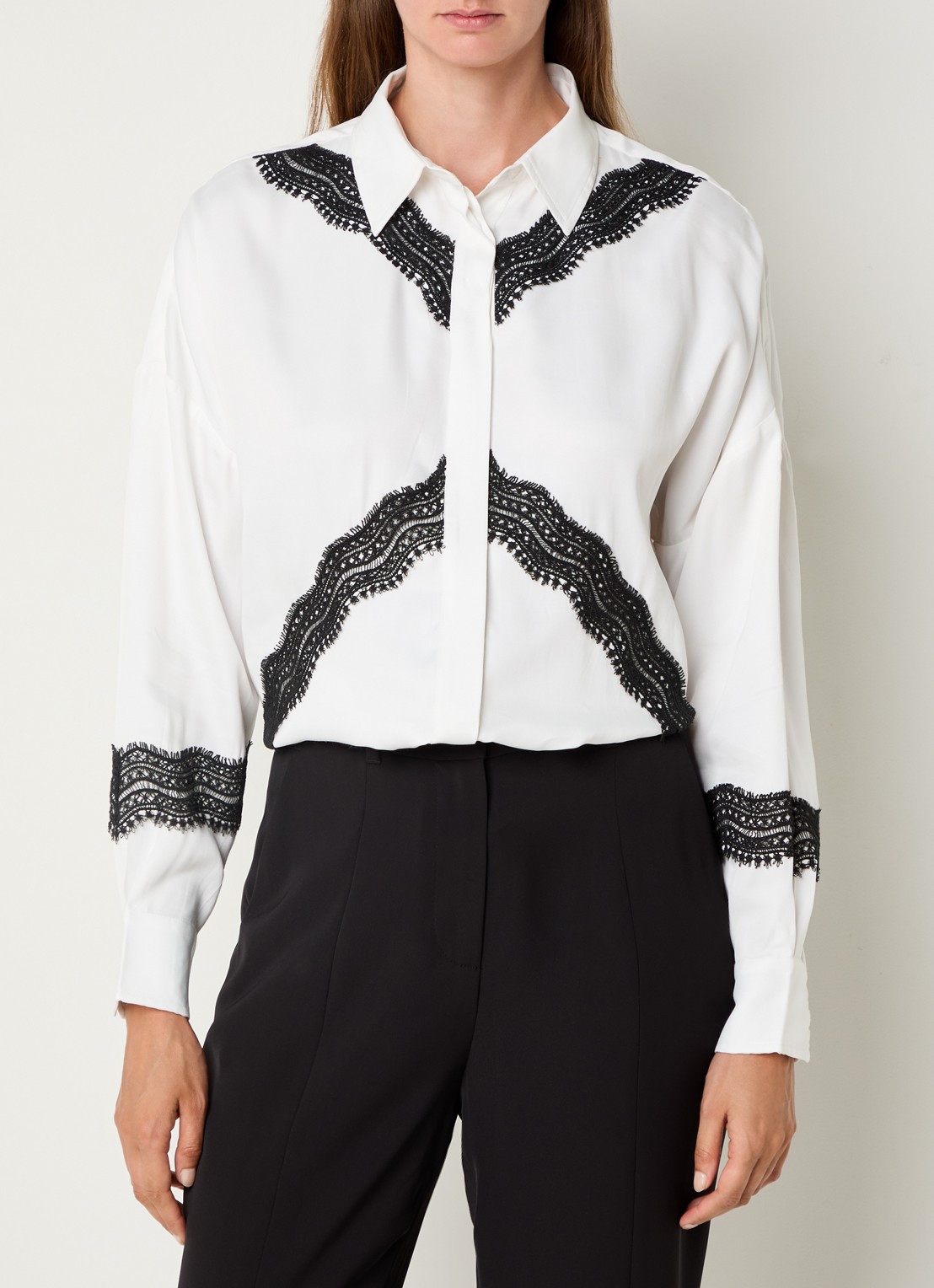French Connection Candice blouse met details van kant - detail 4 gebroken wit