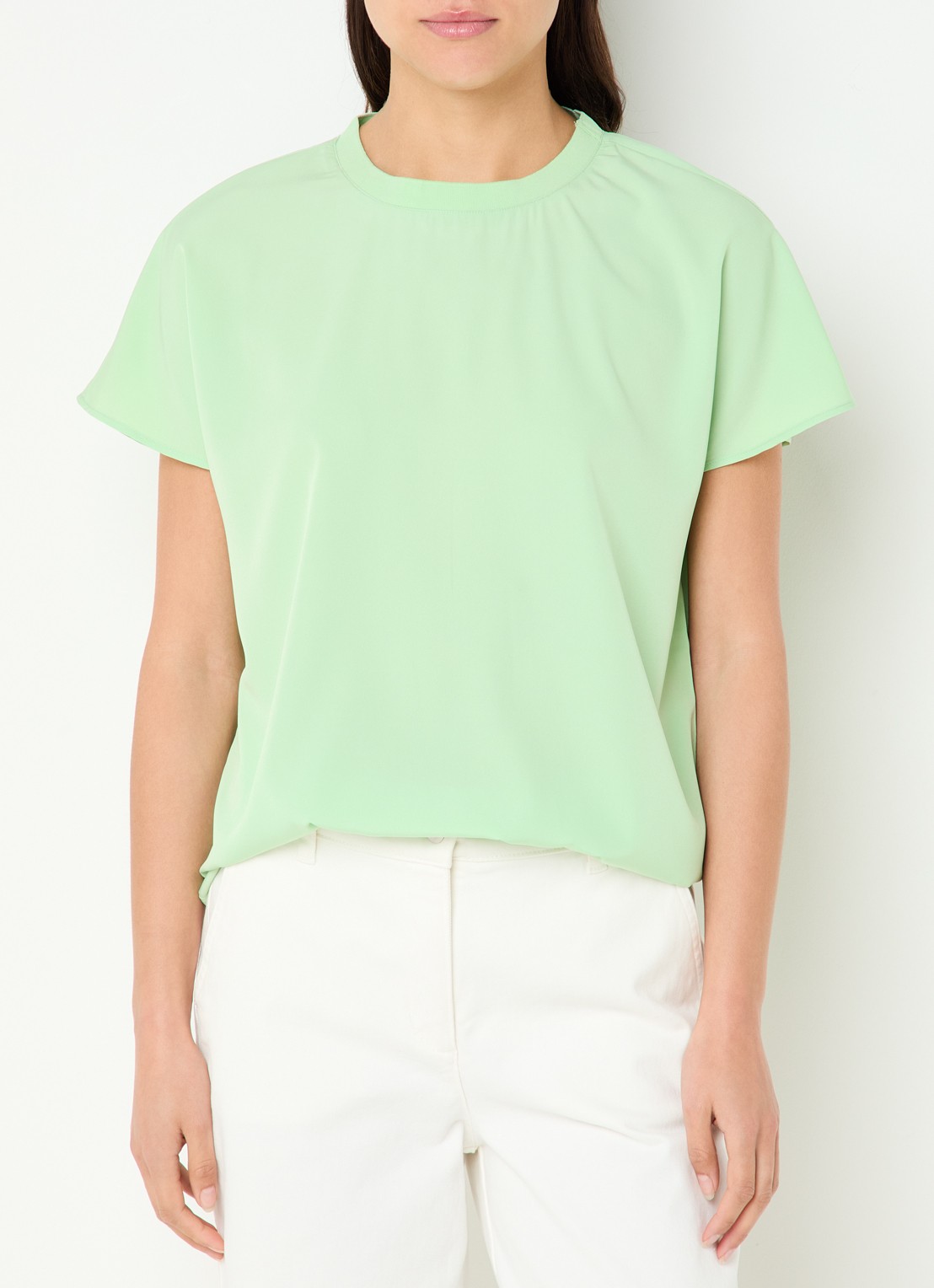 French Connection Capriana top met ronde hals - detail lichtgroen