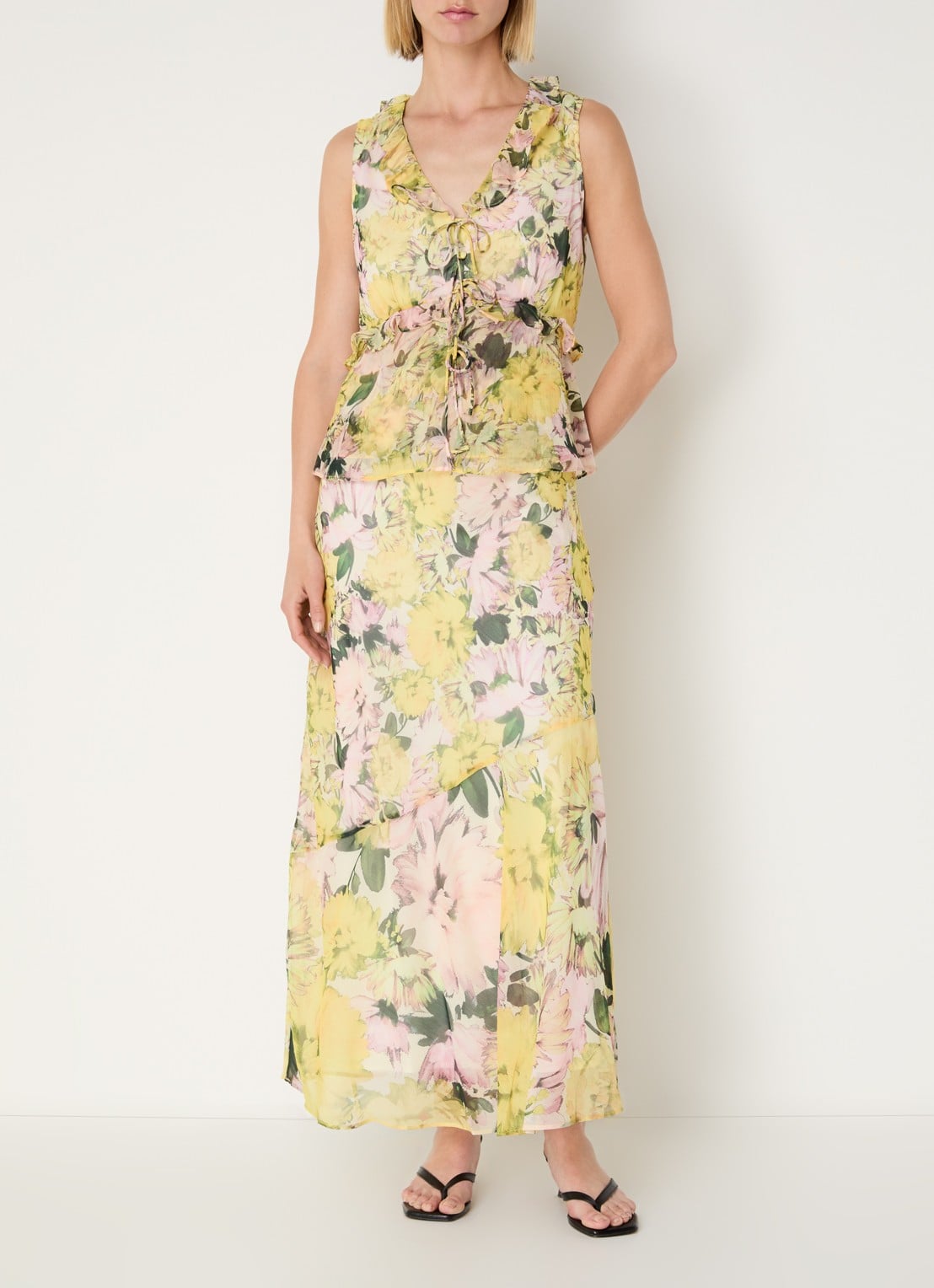 French Connection Carla Emina maxi rok met bloemenprint - voorkant 3 geel