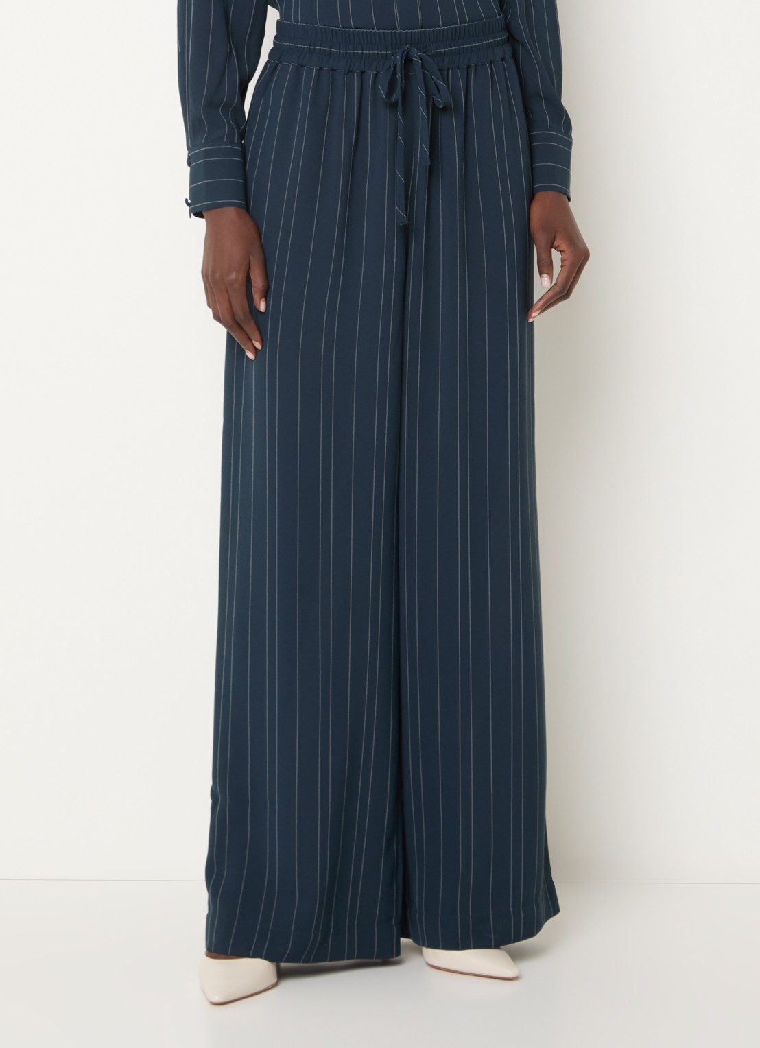 French Connection Erma high waist wide fit pantalon met krijtstreep - detail donkerblauw