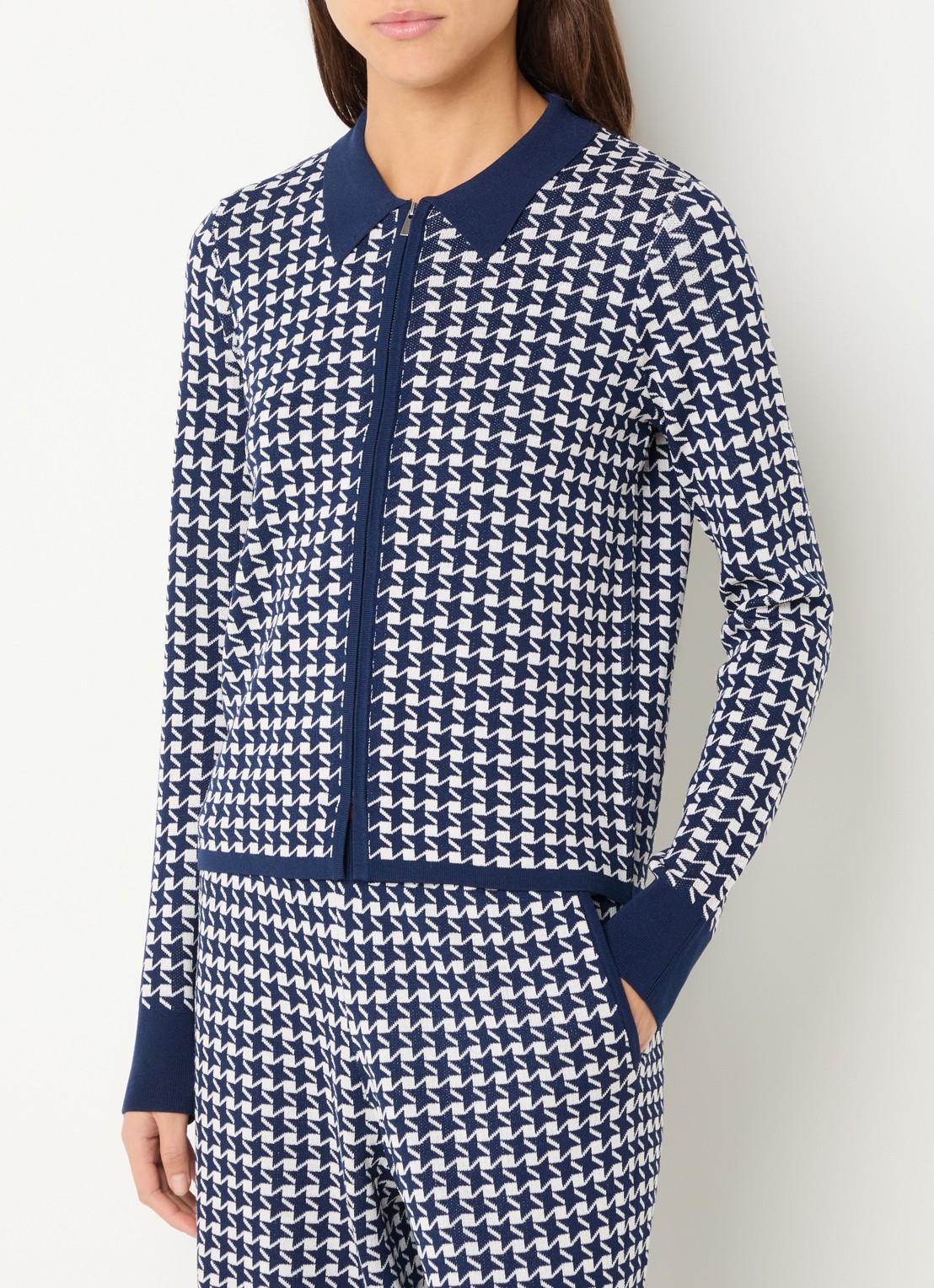 French Connection Gloria vest met print - detail 4 donkerblauw
