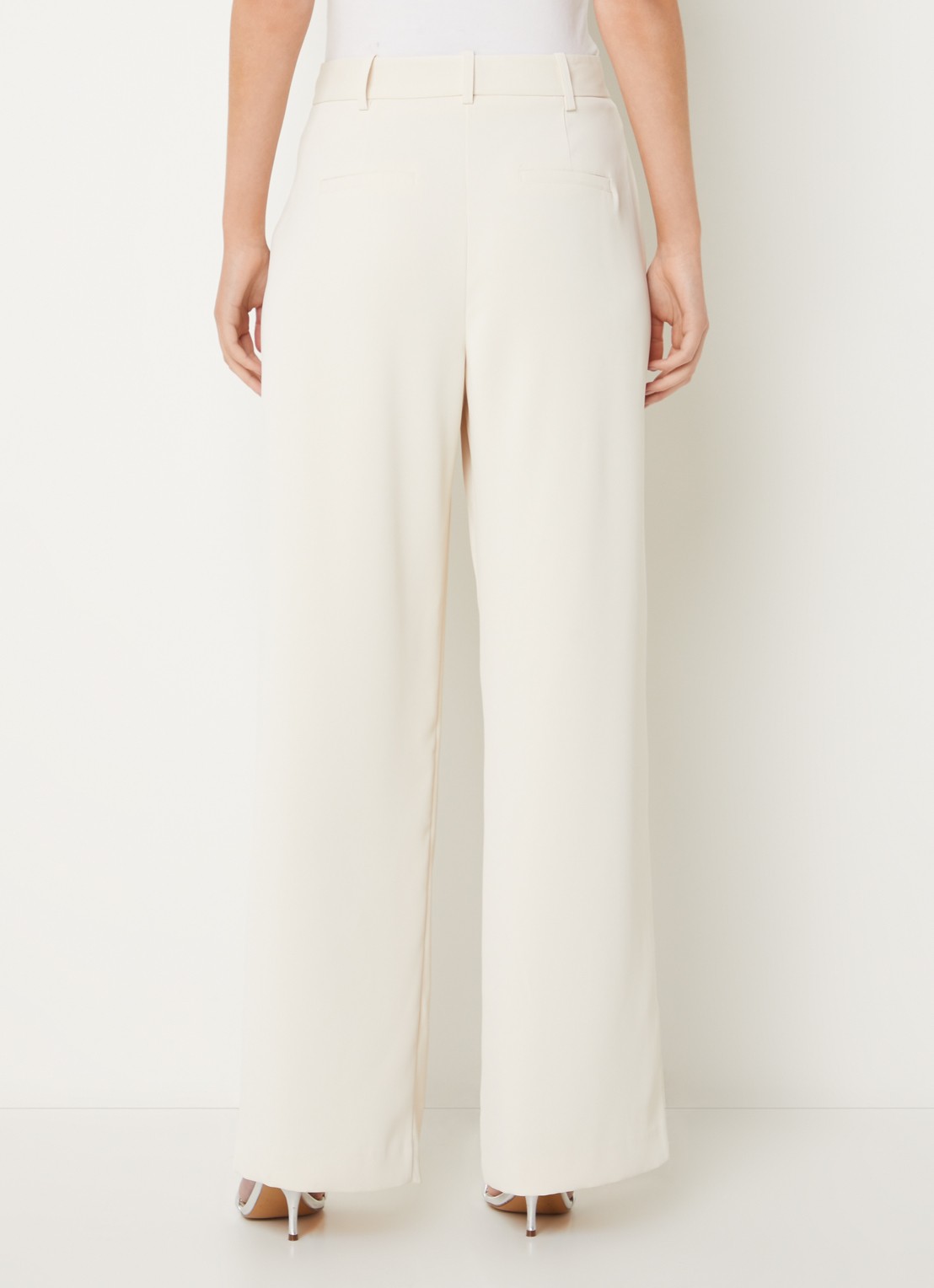 French Connection Harrie high waist wide fit pantalon met plooidetail - achterkant 4 creme