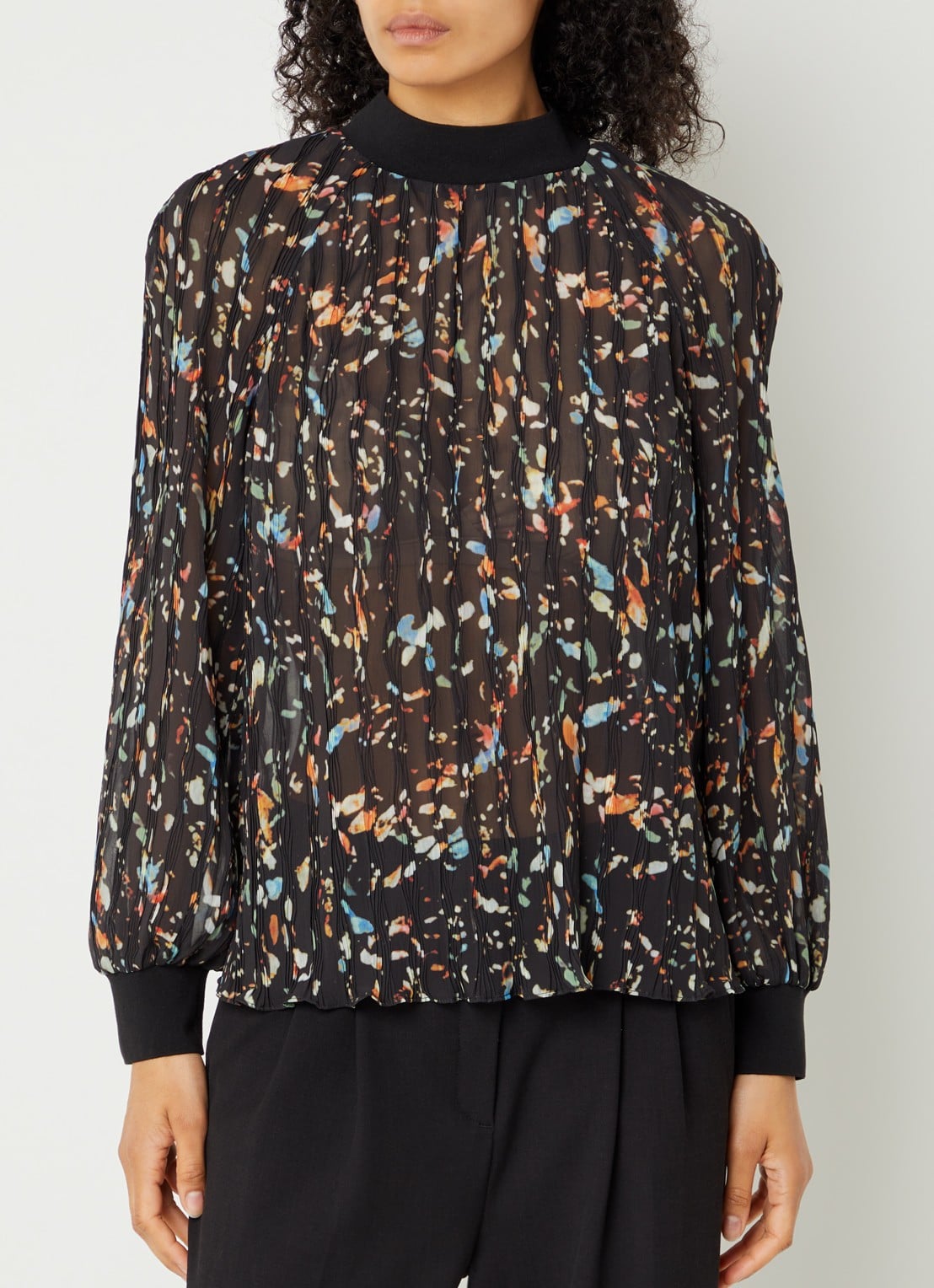 French Connection Kylie Claudette top met print - detail 4 zwart
