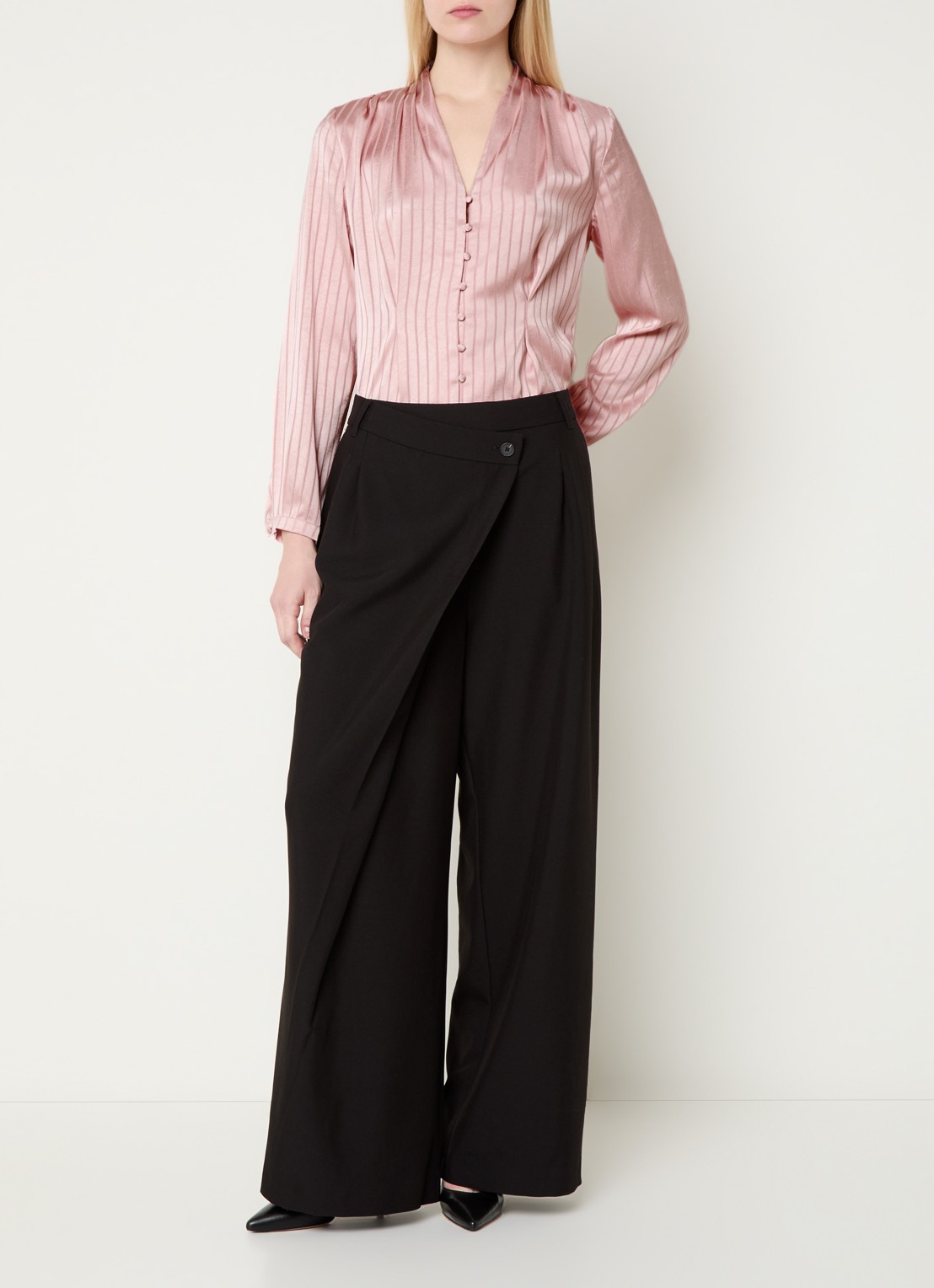 French Connection Maggie tuniek van satijn met streepprint - voorkant 2 roze