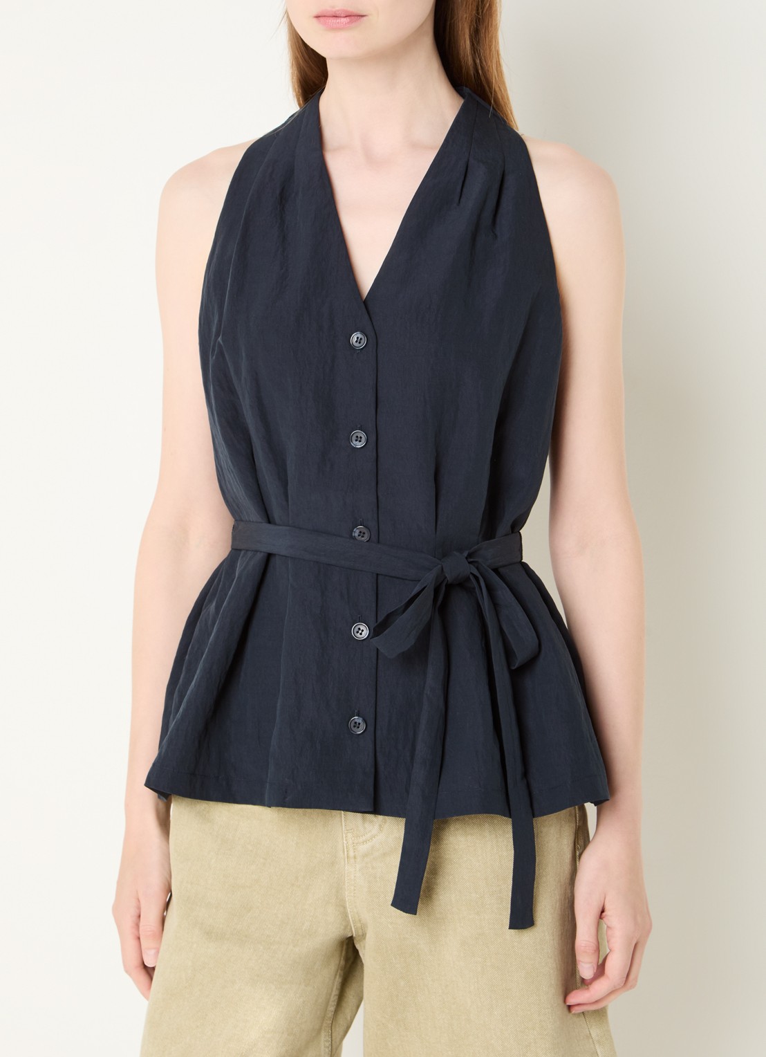 French Connection Melina gilet met strikceintuur - detail 4 donkerblauw