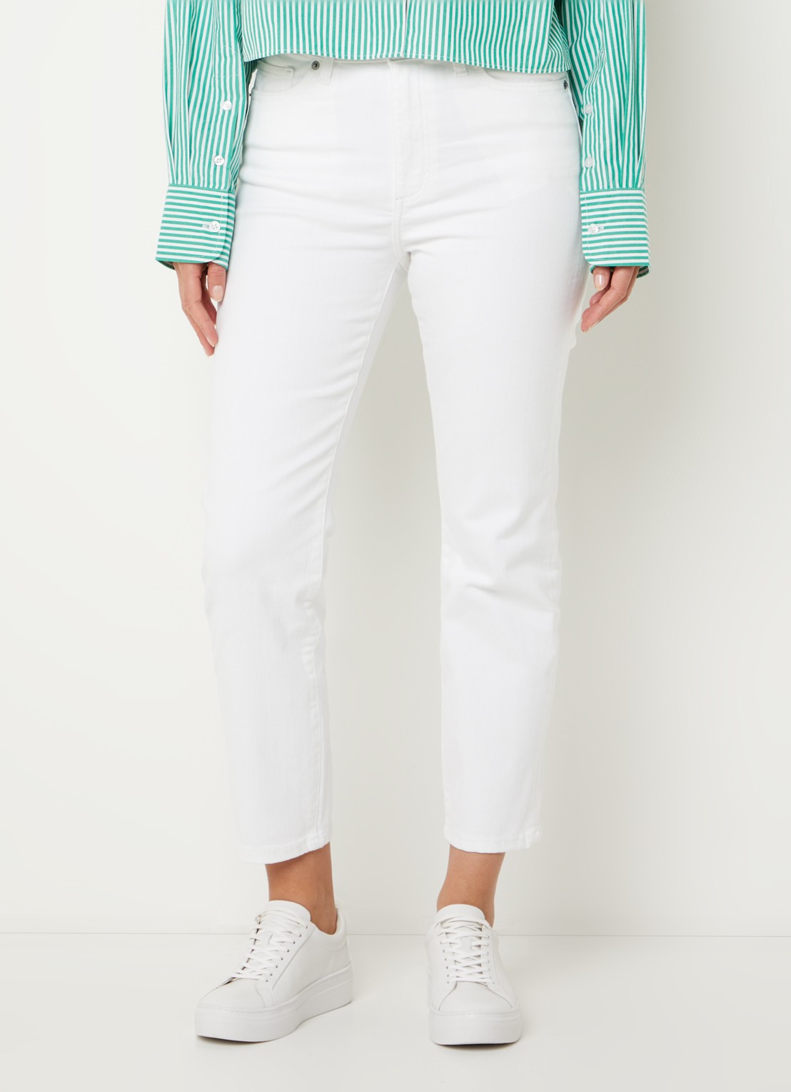 French Connection Mid waist straight leg cropped jeans met gekleurde wassing - detail wit