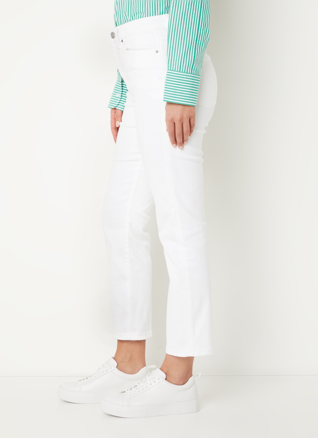 French Connection Mid waist straight leg cropped jeans met gekleurde wassing - detail 2 wit