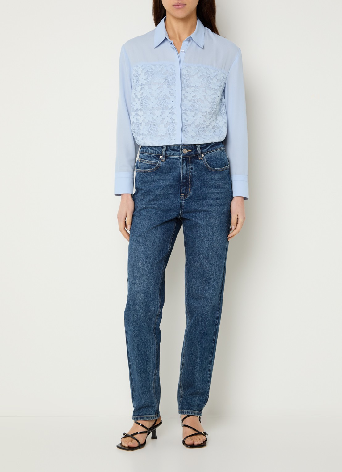 French Connection Mila blouse met details van kant - voorkant 3 blauwgrijs