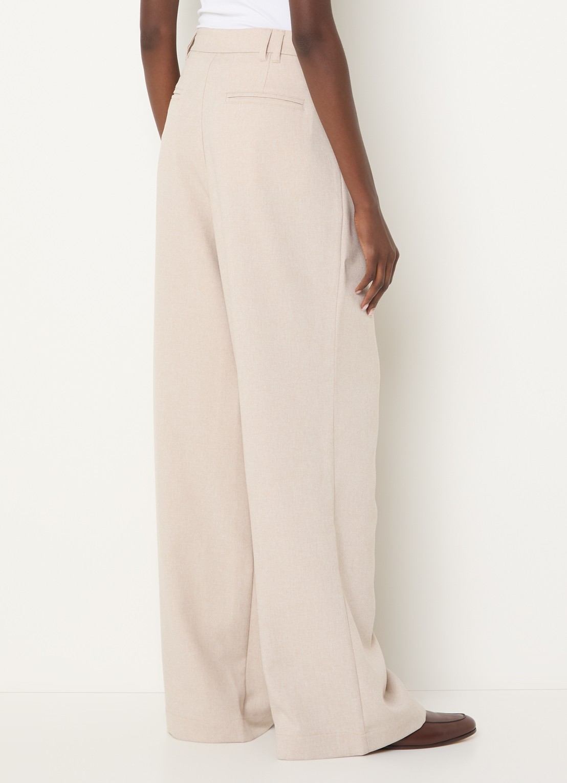 French Connection Misha high waist loose fit pantalon met steekzakken - achterkant 2 beige