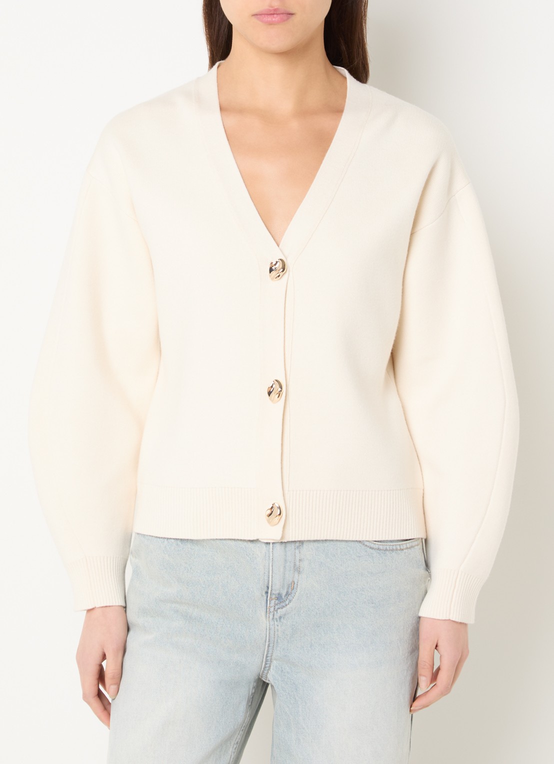 French Connection Missy fijngebreid vest met V-hals - detail 3 ivoor