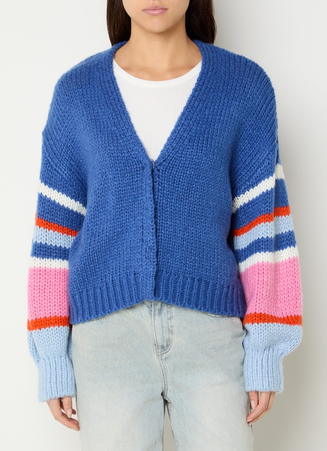 French Connection Monroe grofgebreid vest met ballonmouwen - detail blauw