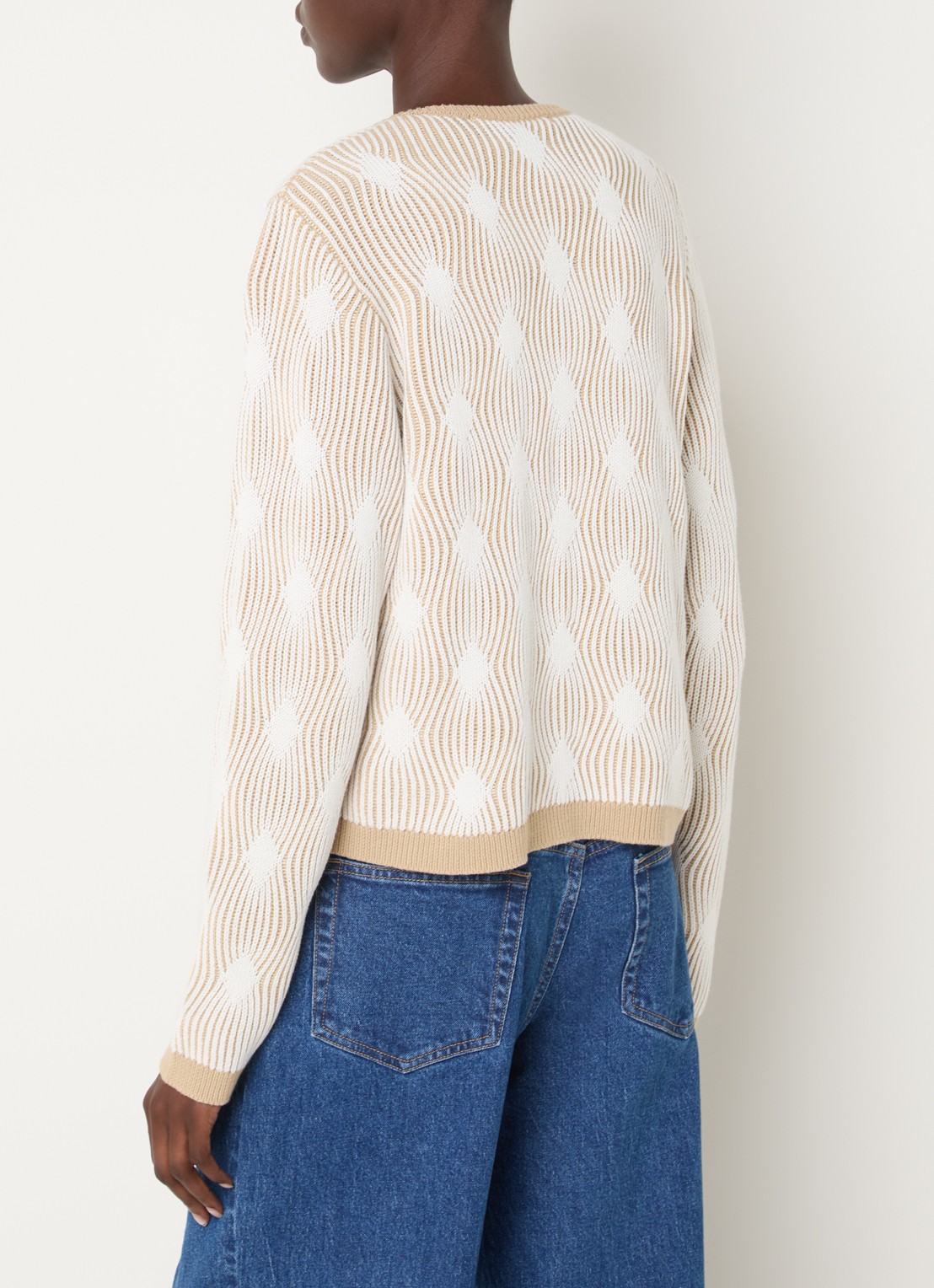 French Connection Pheby grofgebreid vest met ingebreid patroon - achterkant beige