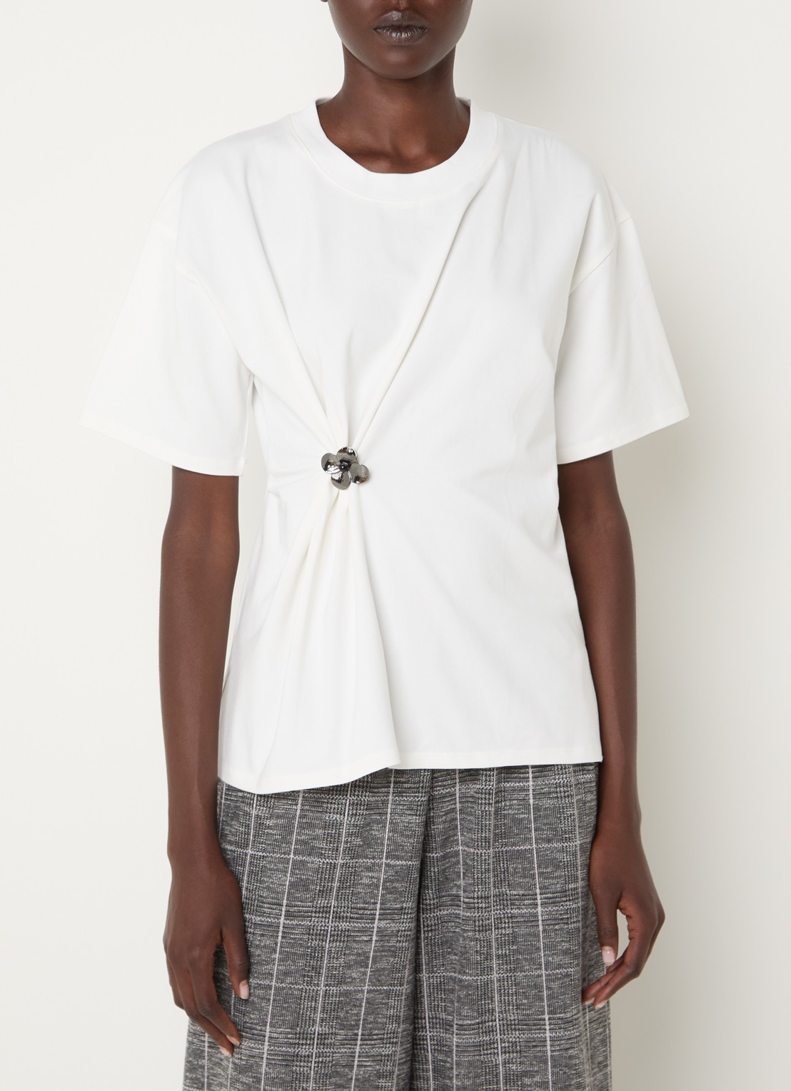 French Connection Rallie T-shirt met gedrapeerd detail en applicatie - detail 2 wit
