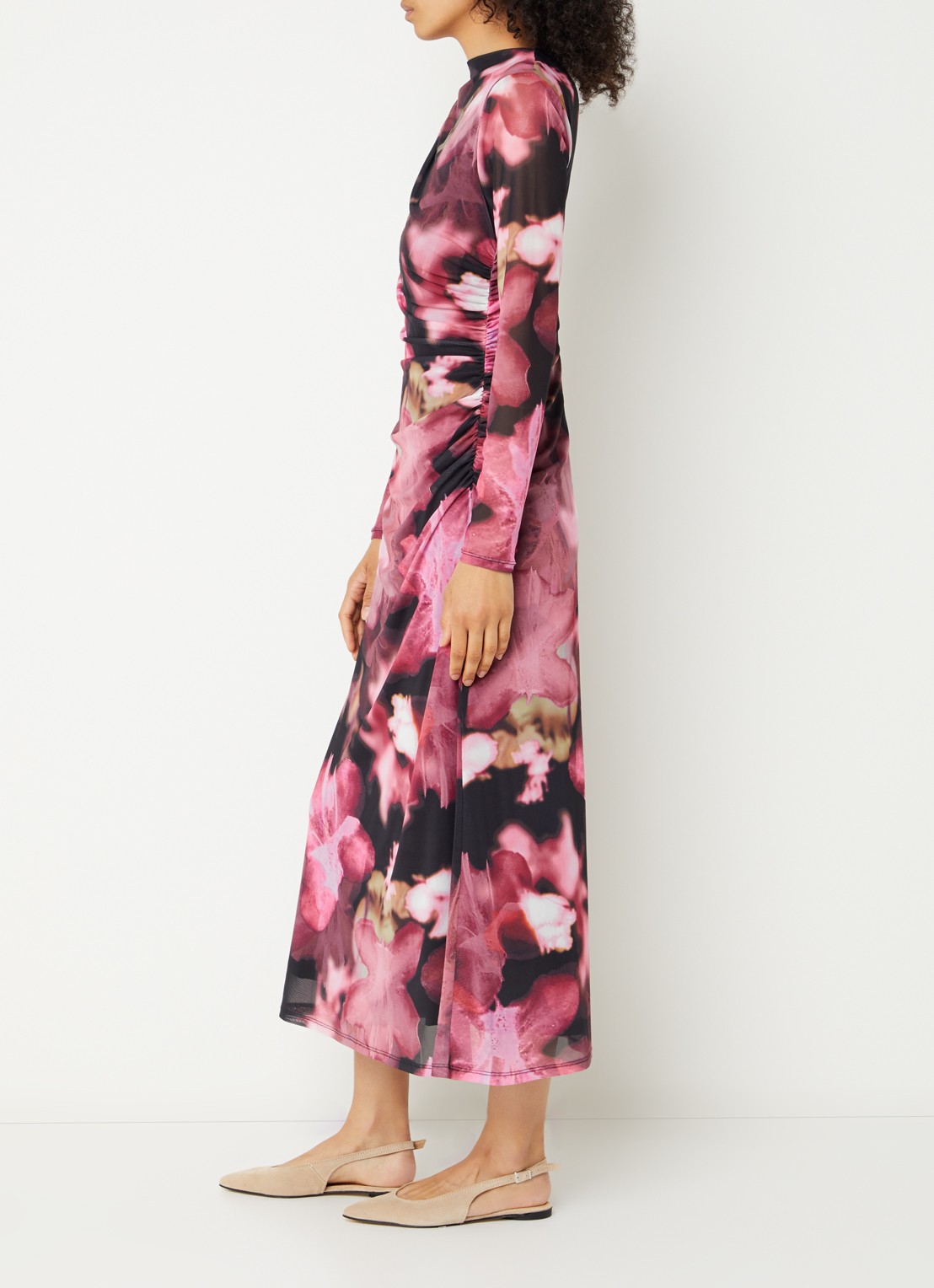 French Connection Talluah Tarrisa midi jurk van mesh met print - voorkant 4 roze
