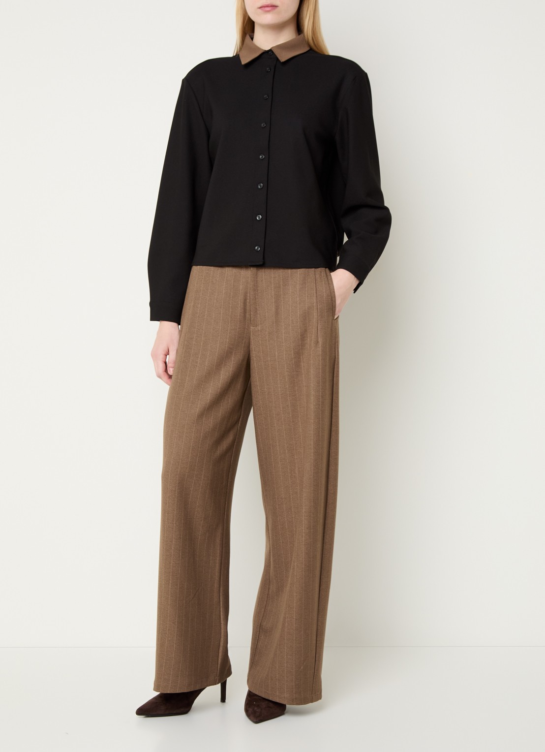 French Connection Veda blouse met kraag - voorkant 2 zwart