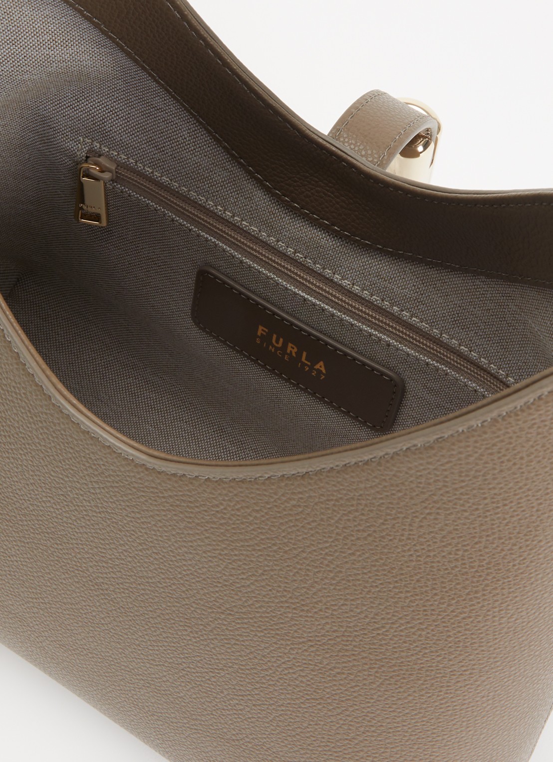 FURLA Goccia S schoudertas van leer met verstelbare schouderriem - detail taupe