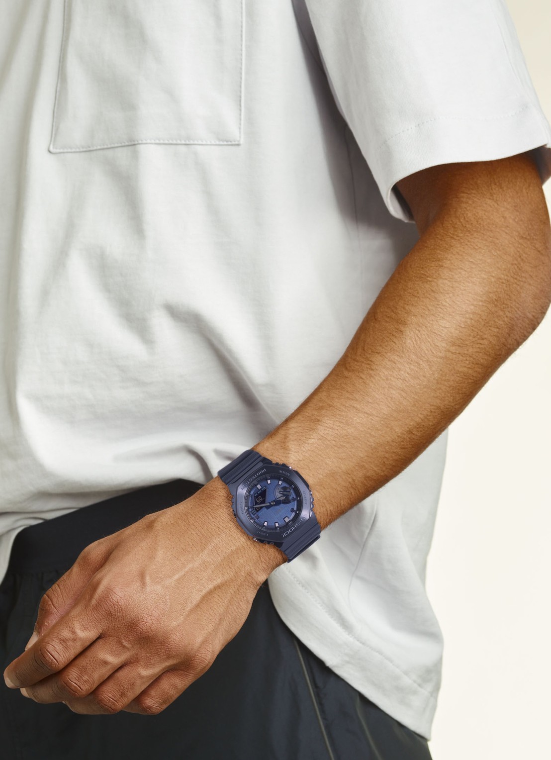 G-Shock Metal horloge GM-2100 - detail 3 donkerblauw