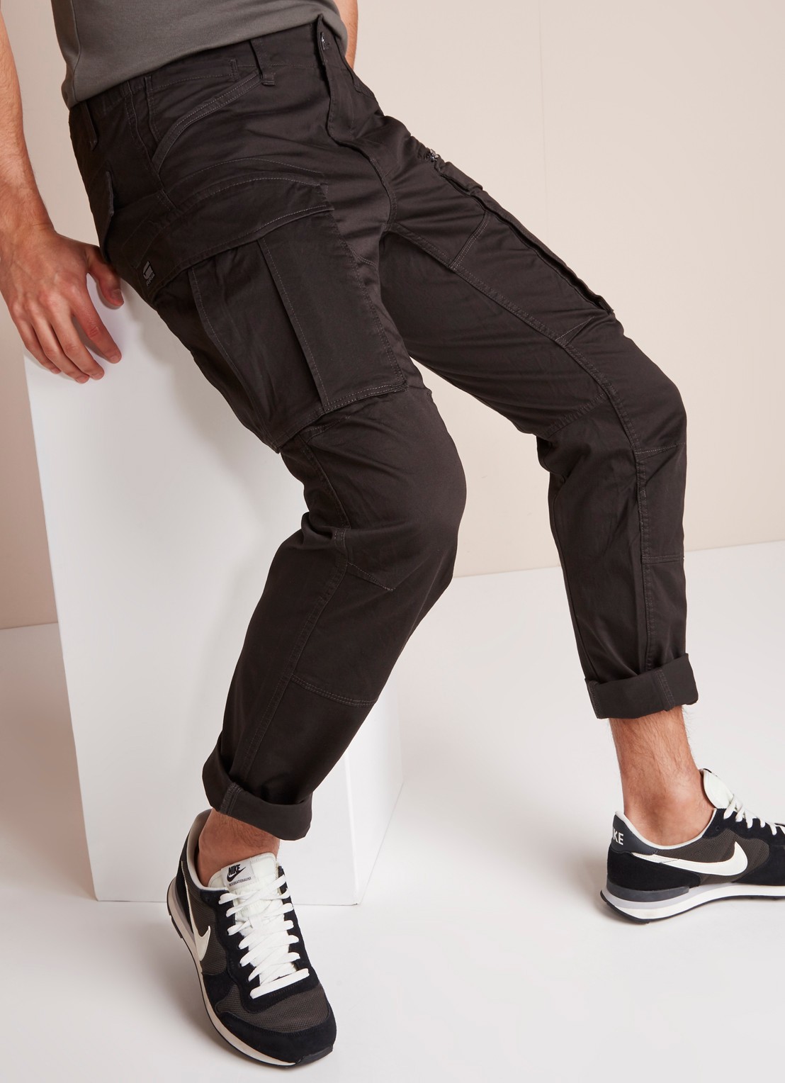 G-Star RAW Rovic tapered fit cargobroek met klepzakken - detail 5 donkergrijs