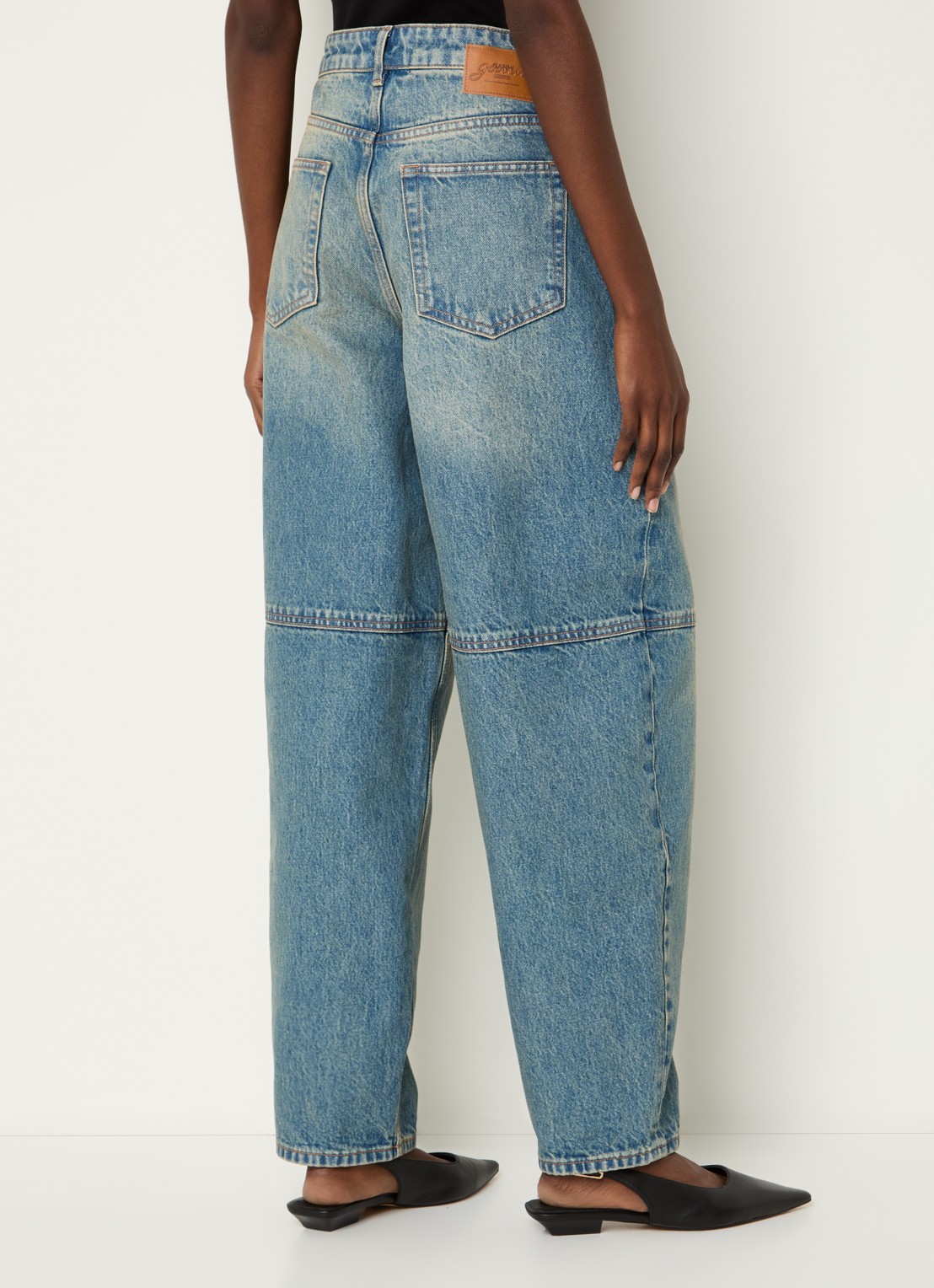 Ganni High waist balloon fit jeans met medium wassing - achterkant 5 indigo