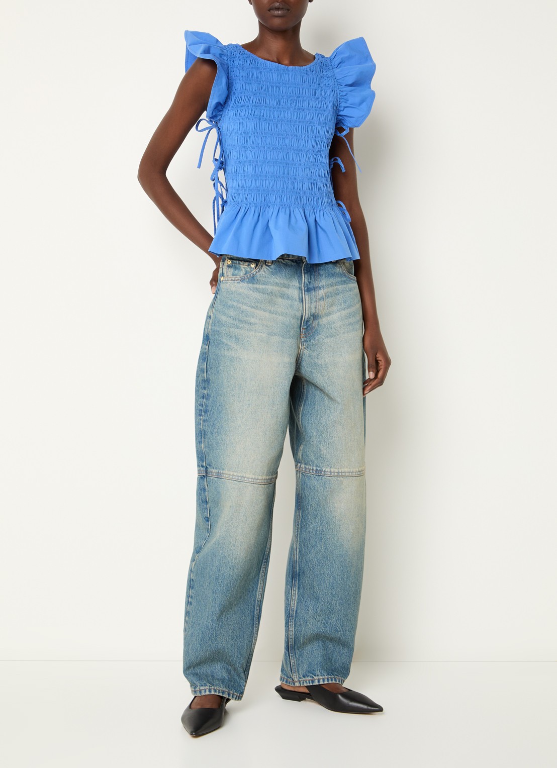 Ganni High waist balloon fit jeans met medium wassing - voorkant 4 indigo