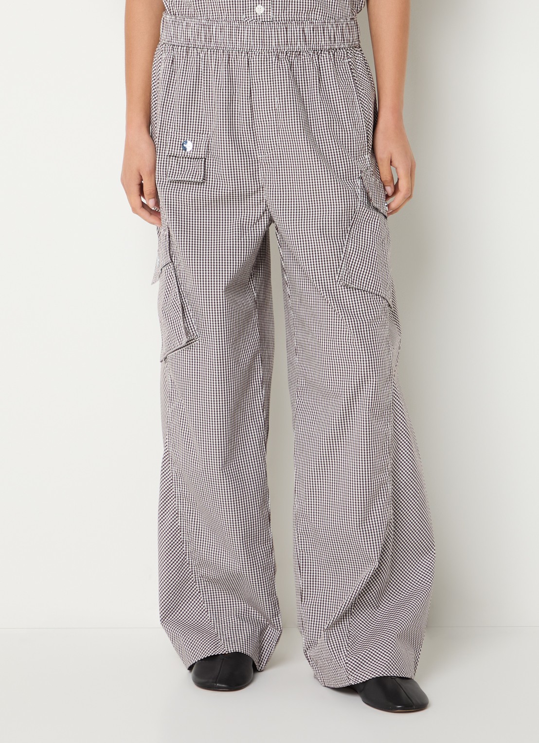 Ganni High waist wide fit cargobroek met ruitdessin - detail 2 bruin
