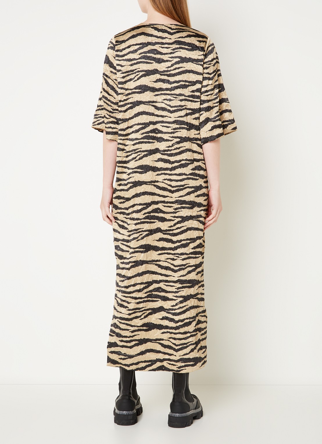 Ganni Maxi blousejurk met tijgerprint en structuur - achterkant 4 donkerbeige
