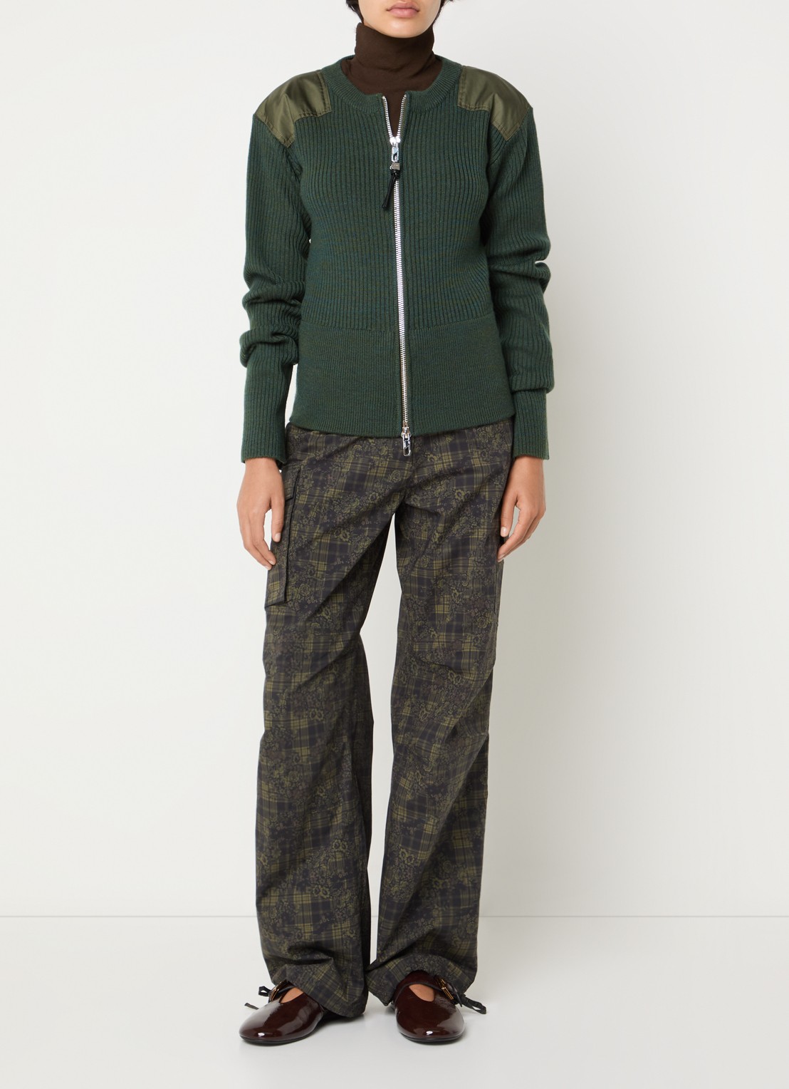 Ganni Ribgebreid vest in merino wolblend - voorkant 3 groen