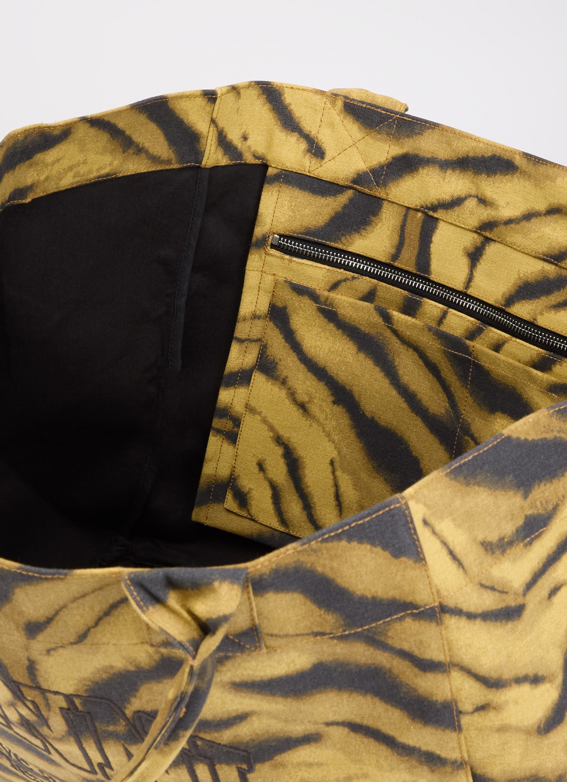 Ganni XXL Shopper van canvas met zebraprint - detail 4 geel
