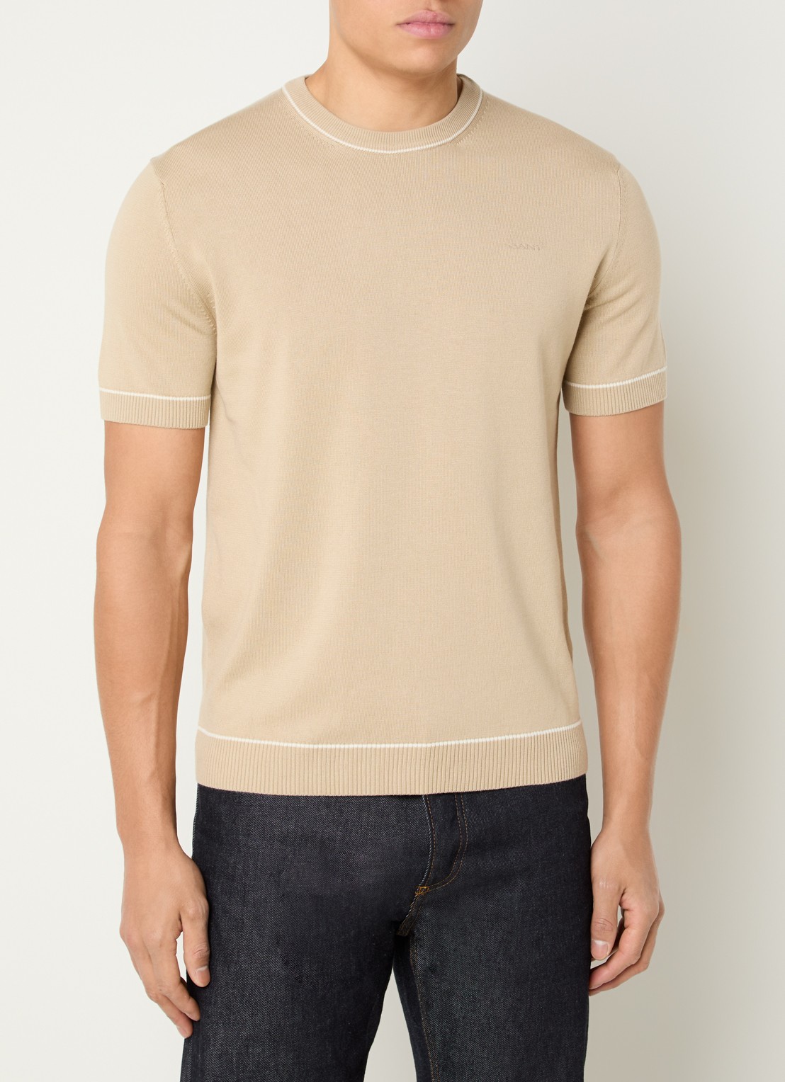 Gant Fijngebreid T-shirt met ronde hals - detail 4 beige
