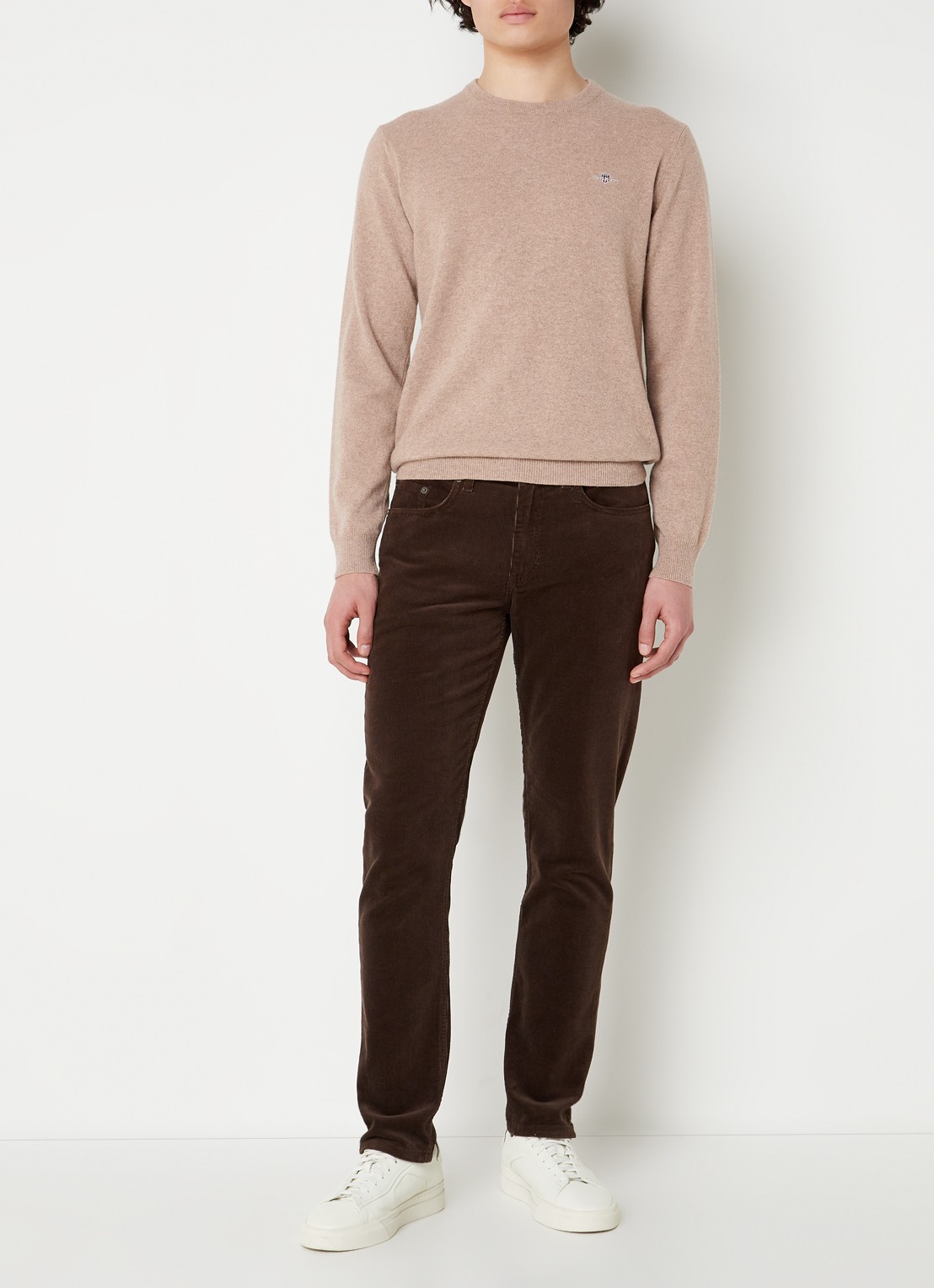 Gant Fijngebreide pullover van wol met logoborduring - voorkant 3 zand