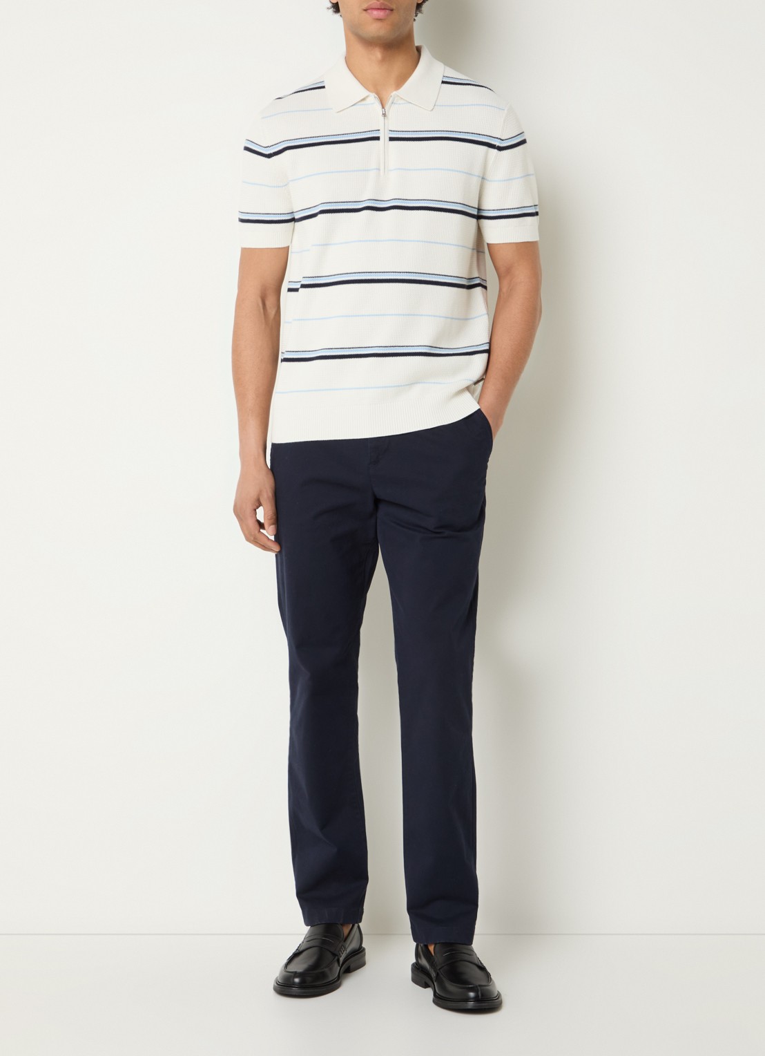 Gant Fijngebreide regular fit polo met streepprint - voorkant 4 gebroken wit