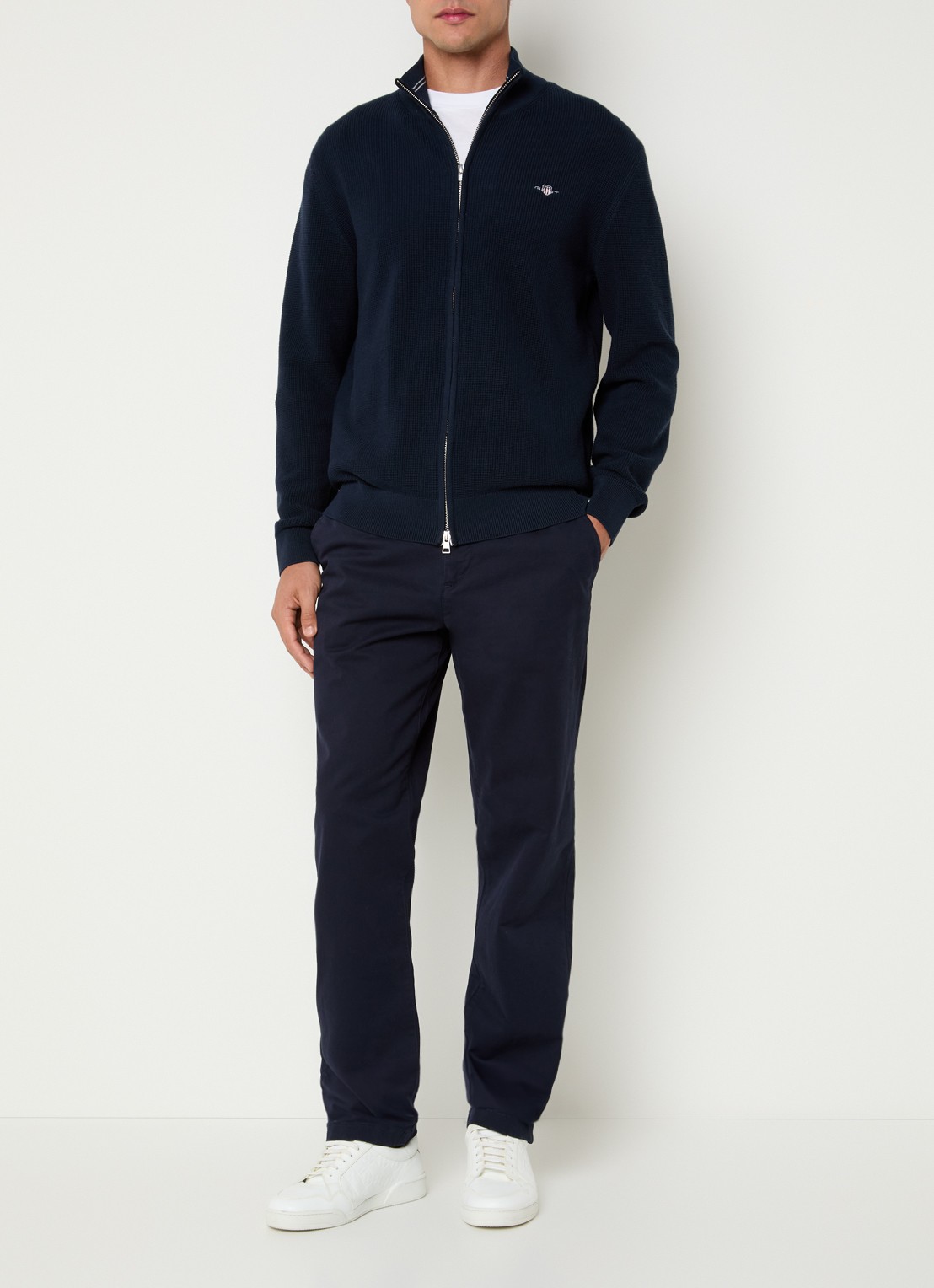 Gant Micro fijngebreid vest met logo - voorkant 4 donkerblauw
