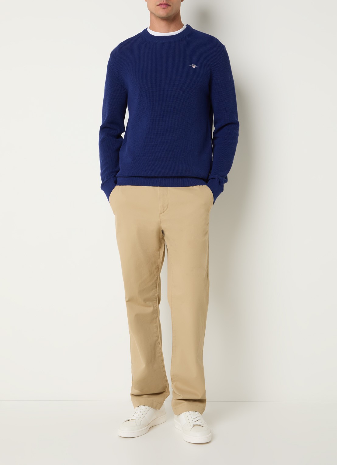 Gant Micro fijngebreide trui met logo - voorkant 2 donkerblauw