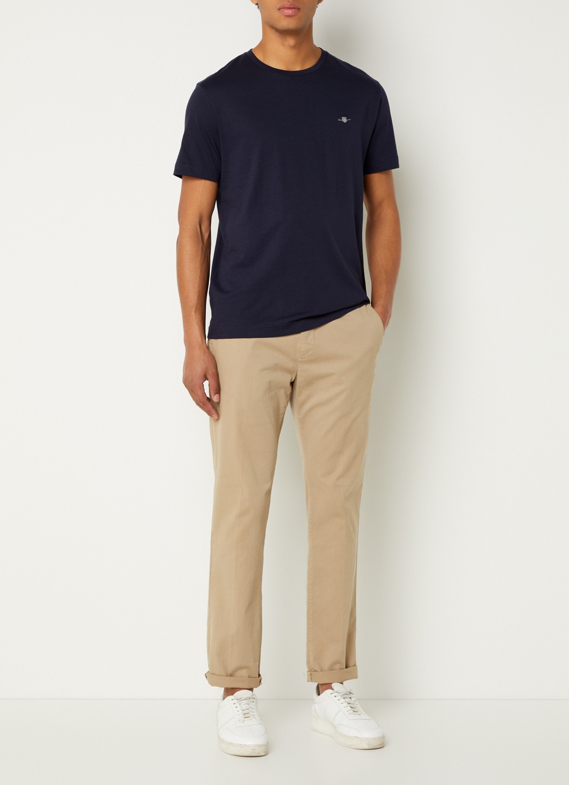 Gant Reg Shield t-shirt met logo - voorkant 2 donkerblauw