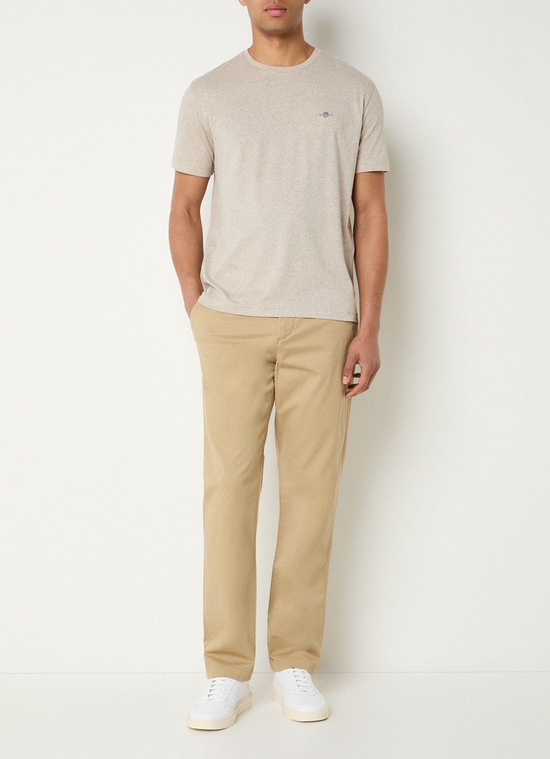 Gant Regular fit chino met steekzakken - voorkant 2 camel