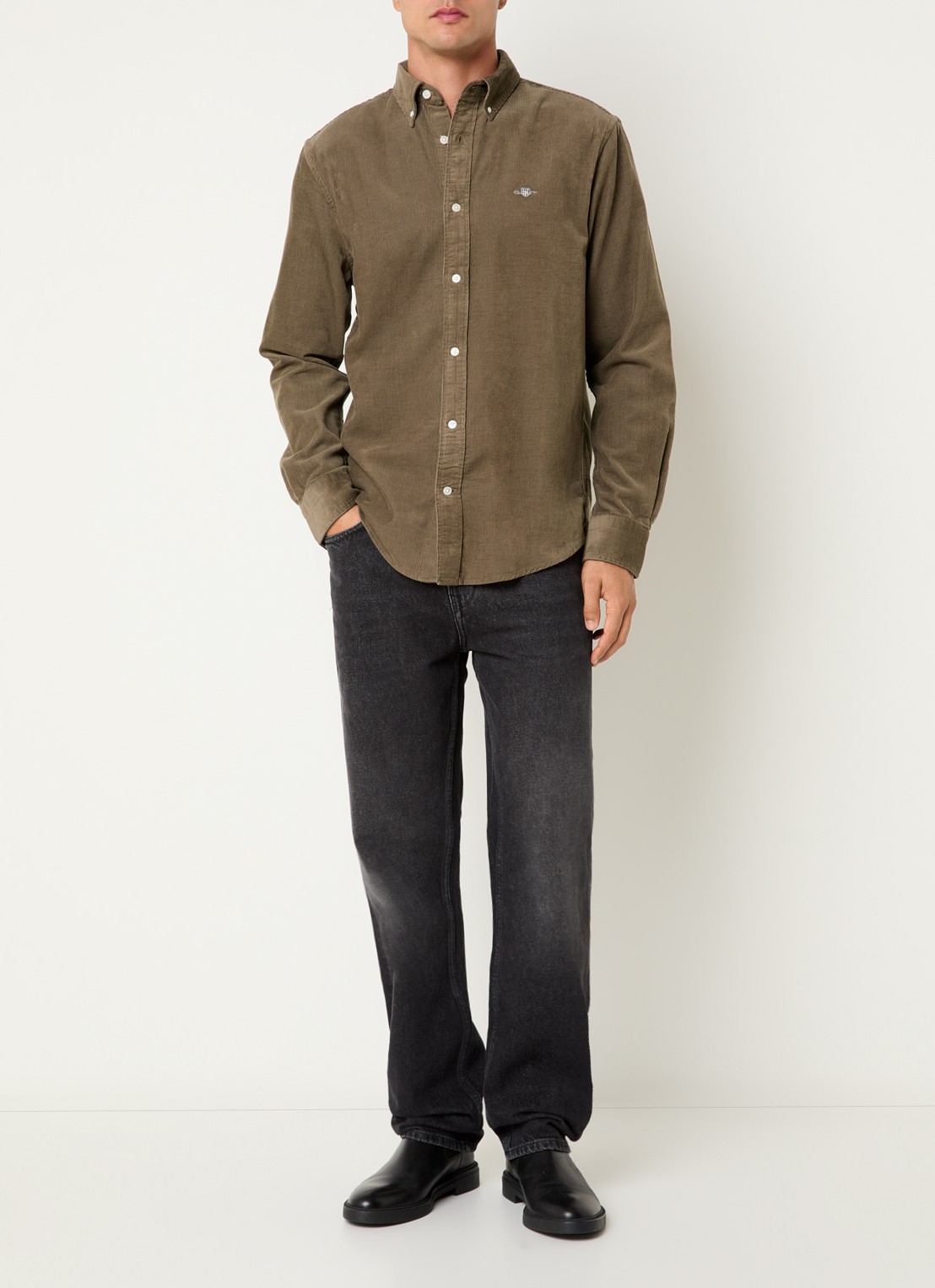 Gant Regular fit overhemd van corduroy met logoborduring - voorkant 3 taupe