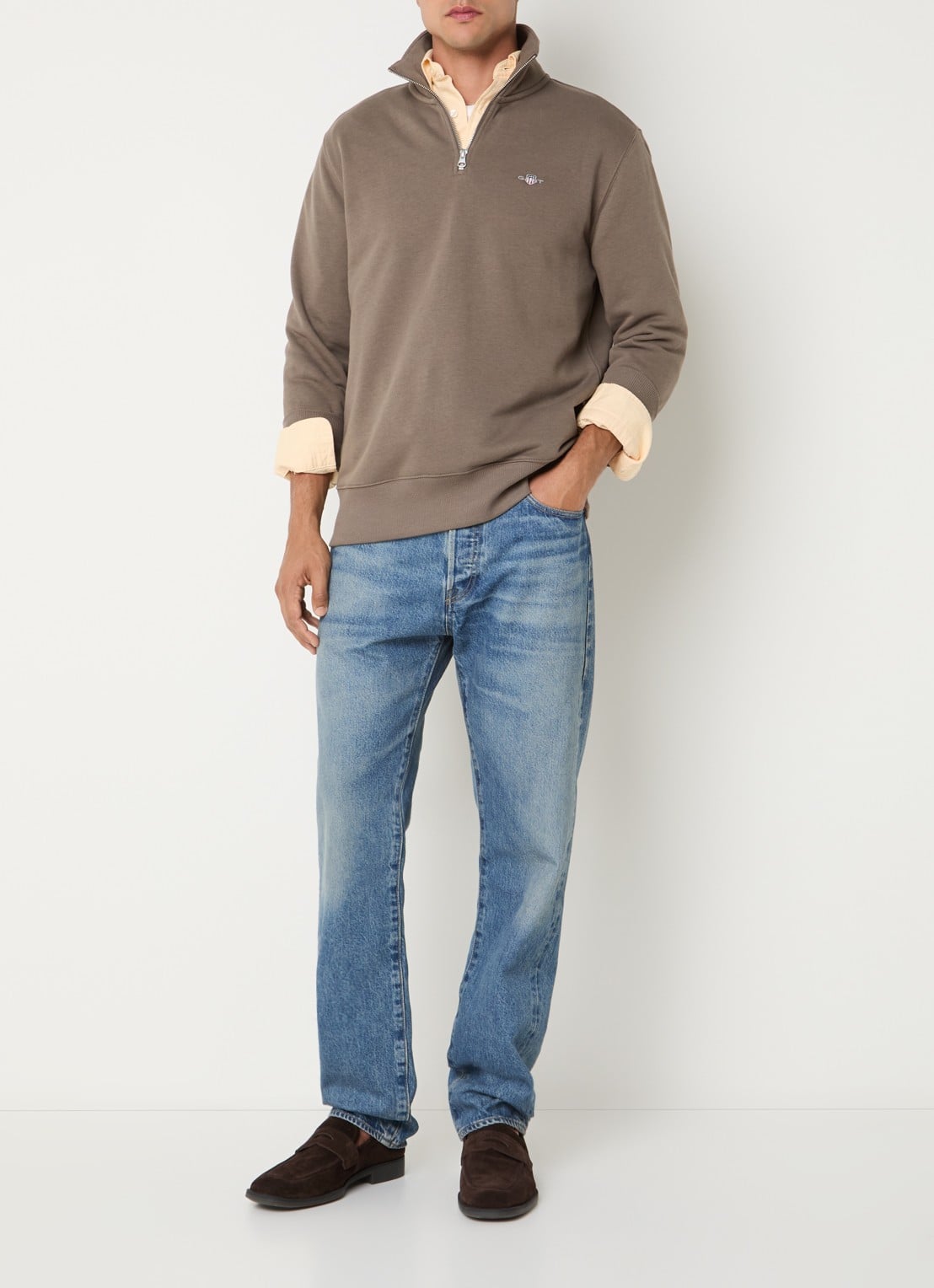 Gant Shield sweater met halve rits en logo - voorkant 3 bruin