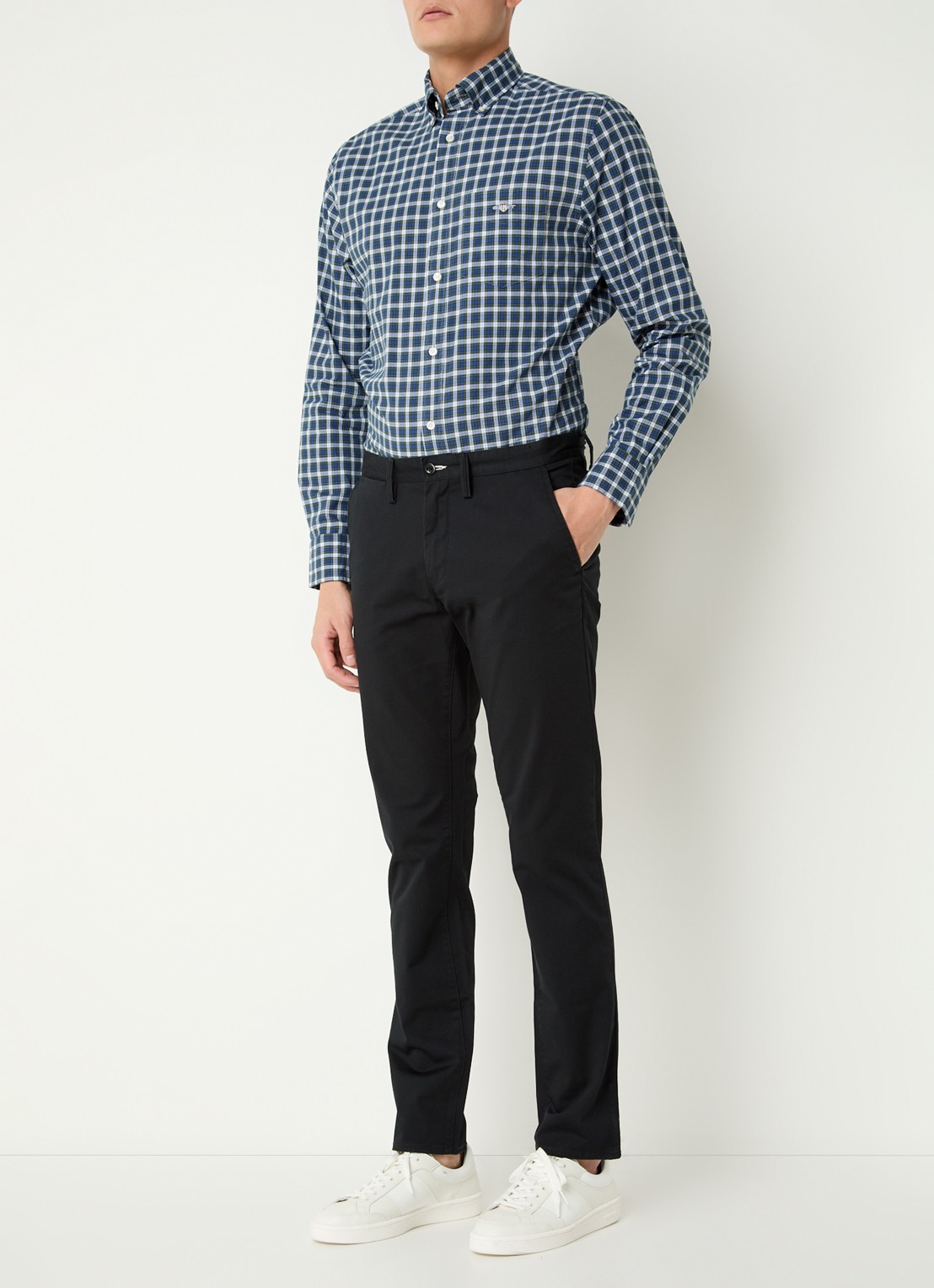 Gant Slim fit chino in  katoenblend met steekzakken - voorkant 5 zwart
