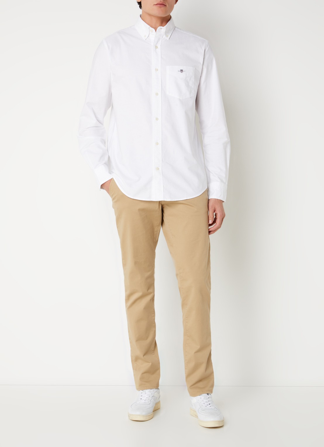 Gant Slim fit chino in  katoenblend met steekzakken - voorkant 4 khaki