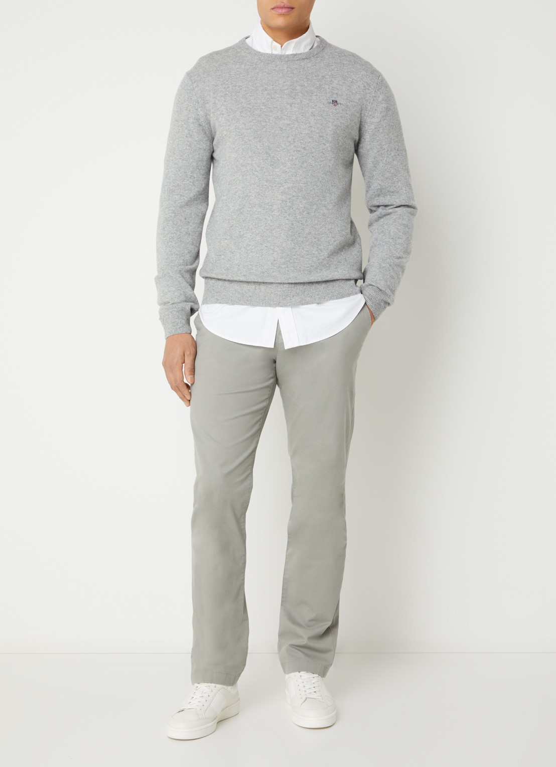 Gant Slim fit chino met steekzakken - voorkant 2 grijs