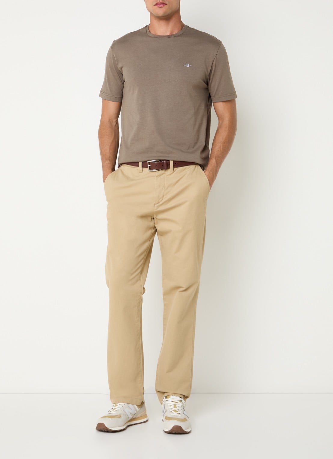 Gant T-shirt met logo - voorkant 4 lichtbruin